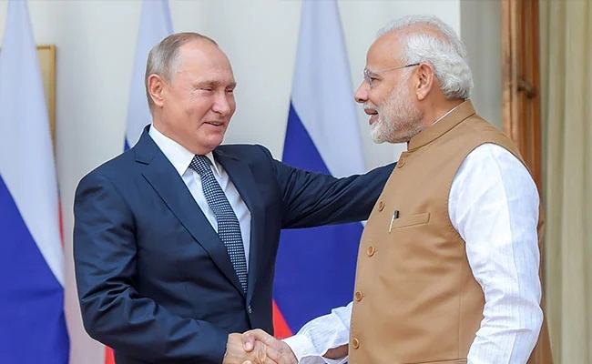 Putin's visit to India full of symbolism: Arrival coincides with Soviet-backed recognition of B'desh Putin's visit to India full of symbolism: Arrival coincides with Soviet-backed recognition of B'desh