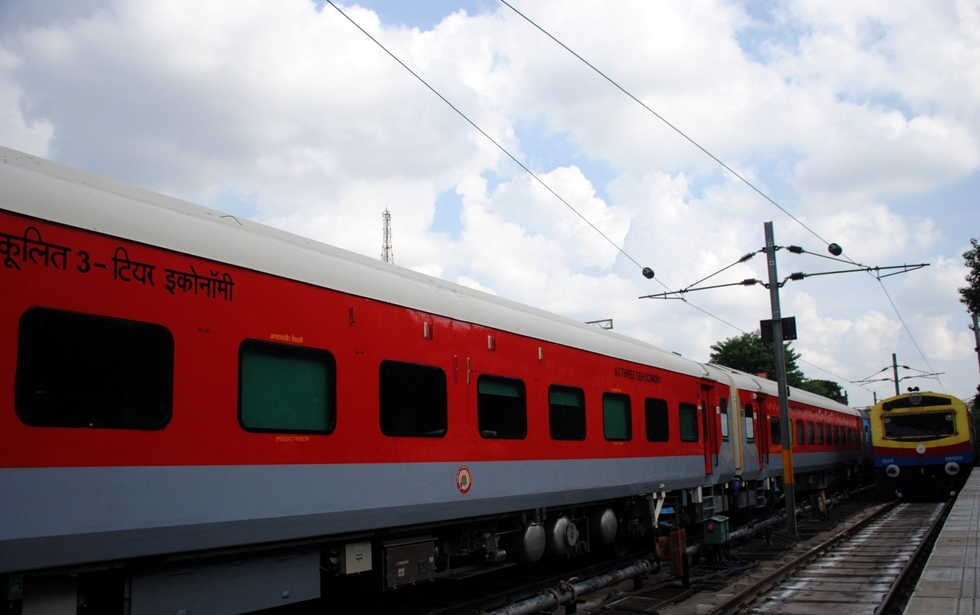Train runs back to save woman, newborn Train runs back to save woman, newborn