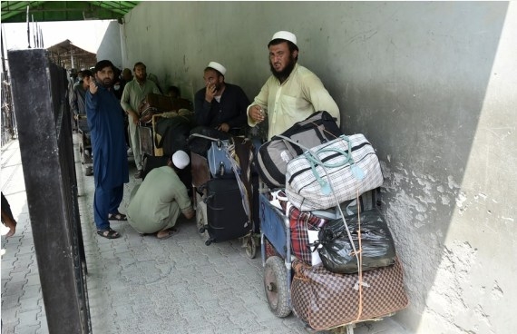 4,327 Afghan refugees return from Iran 4,327 Afghan refugees return from Iran