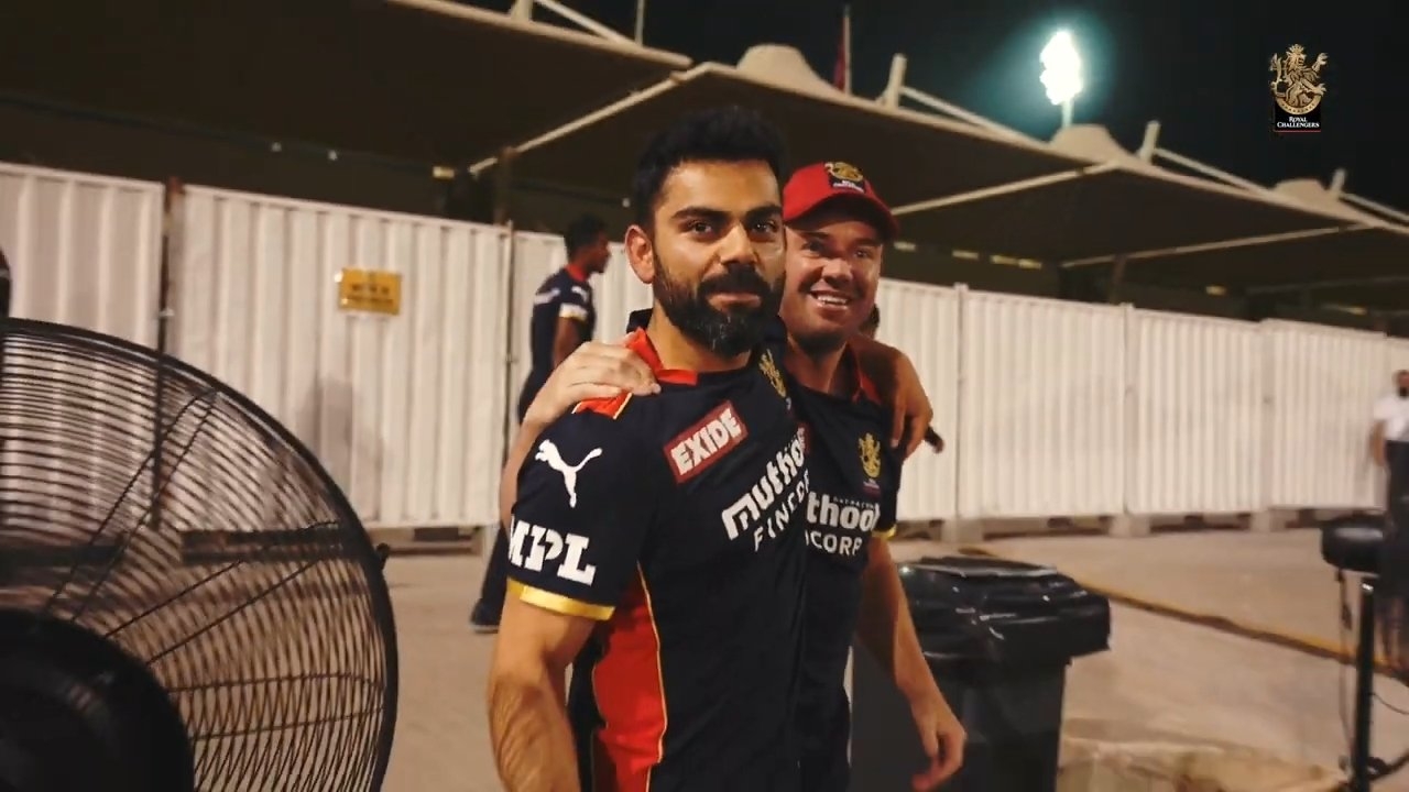 RCB skipper Kohli finishes quarantine, joins team for first practice session RCB skipper Kohli finishes quarantine, joins team for first practice session