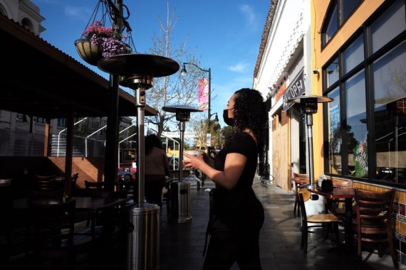 California's job growth in August triples national rate California's job growth in August triples national rate