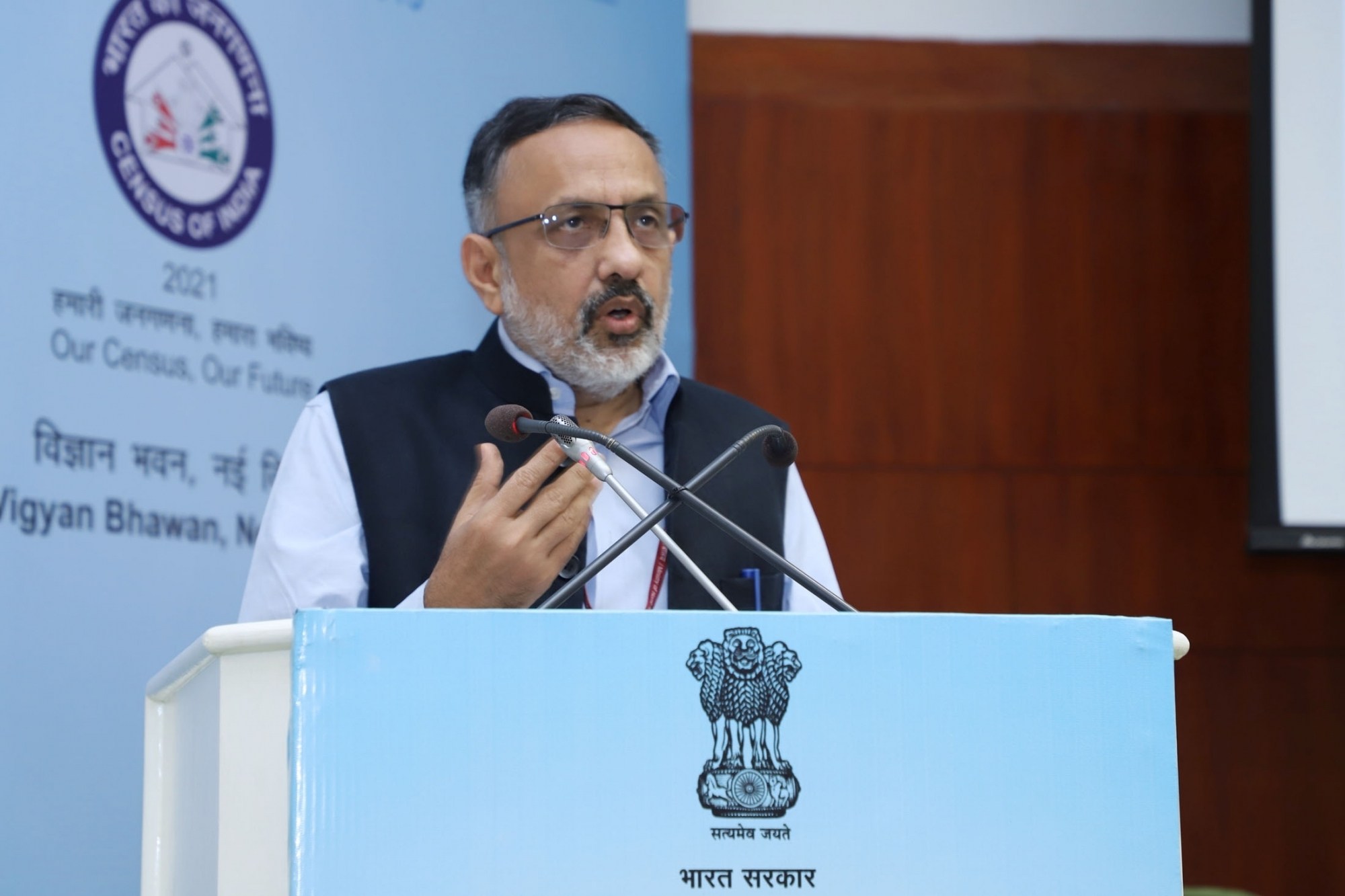 Take steps to contain damage from impending cyclone in Odisha, AP: Cabinet Secy Take steps to contain damage from impending cyclone in Odisha, AP: Cabinet Secy