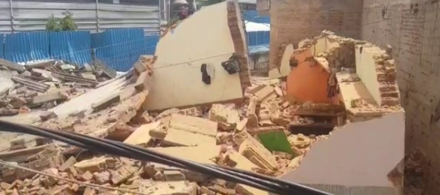 Three-storeyed building collapses in Bengaluru, no casualties reported Three-storeyed building collapses in Bengaluru, no casualties reported