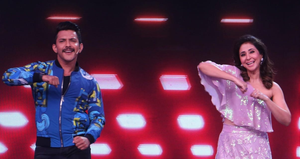 Urmila Matondkar mimics Aditya's expressions from 'Rangeela' on 'Zee Comedy Show' Urmila Matondkar mimics Aditya's expressions from 'Rangeela' on 'Zee Comedy Show'