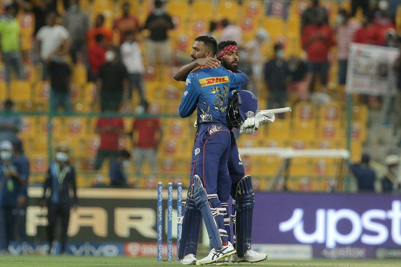 Hardik a confidence player, can string 4-5 match-winning scores: Shastri Hardik a confidence player, can string 4-5 match-winning scores: Shastri