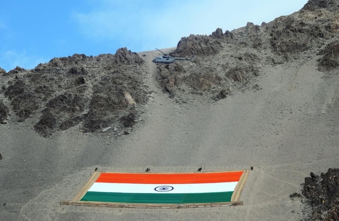 Monumental national flag unfurled in Leh Monumental national flag unfurled in Leh