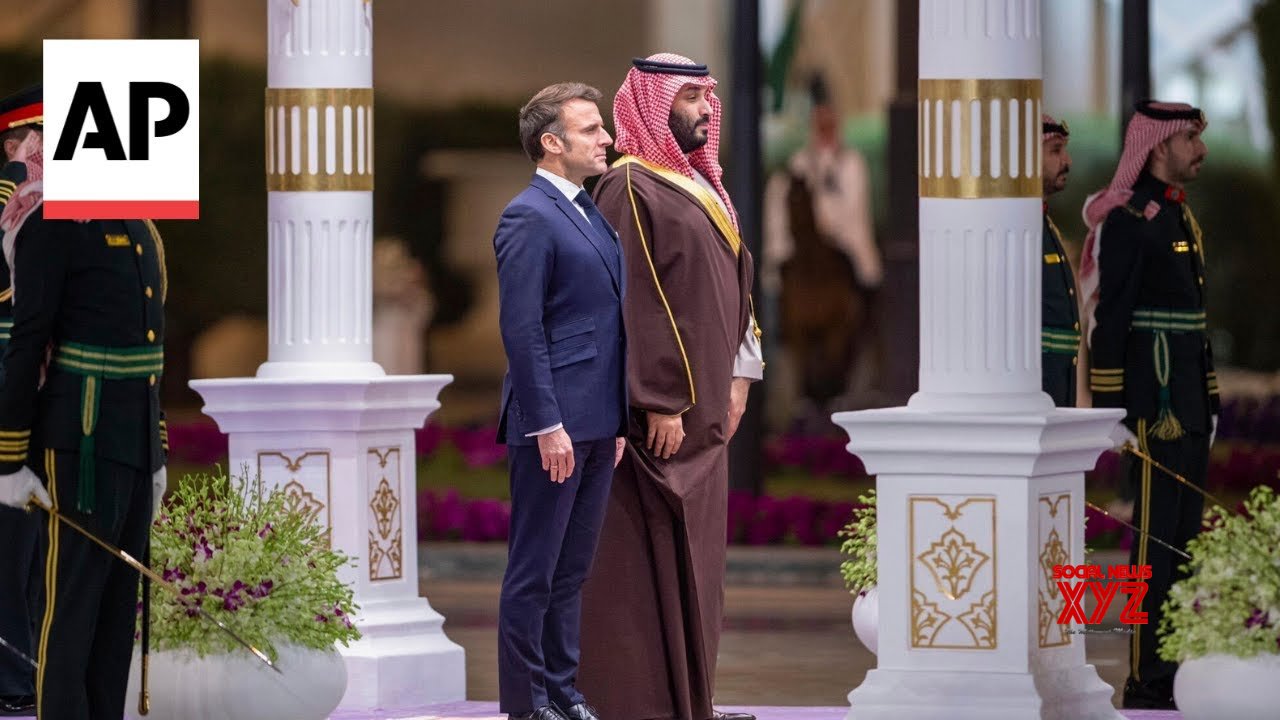 France’s Macron welcomed in Riyadh by Saudi Crown Prince Mohammed bin Salman (Video)