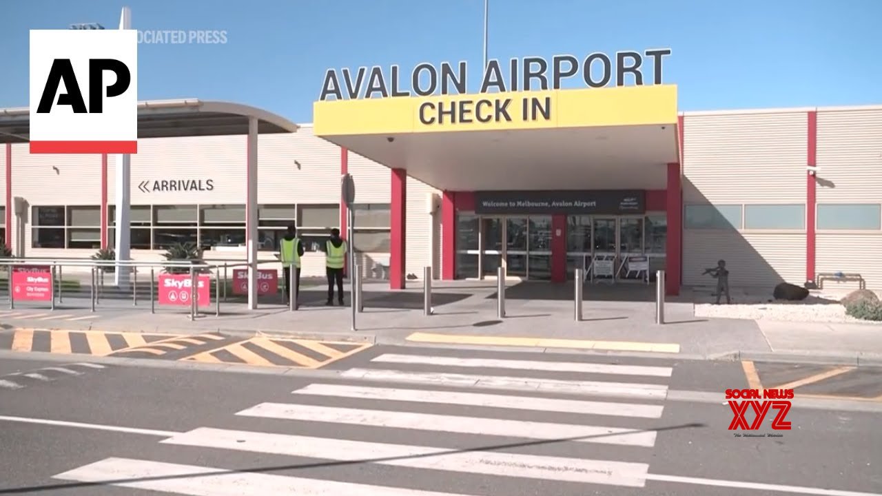 A boy with a loaded shotgun boarded a plane in Australia but was tackled by a former boxer (Video)