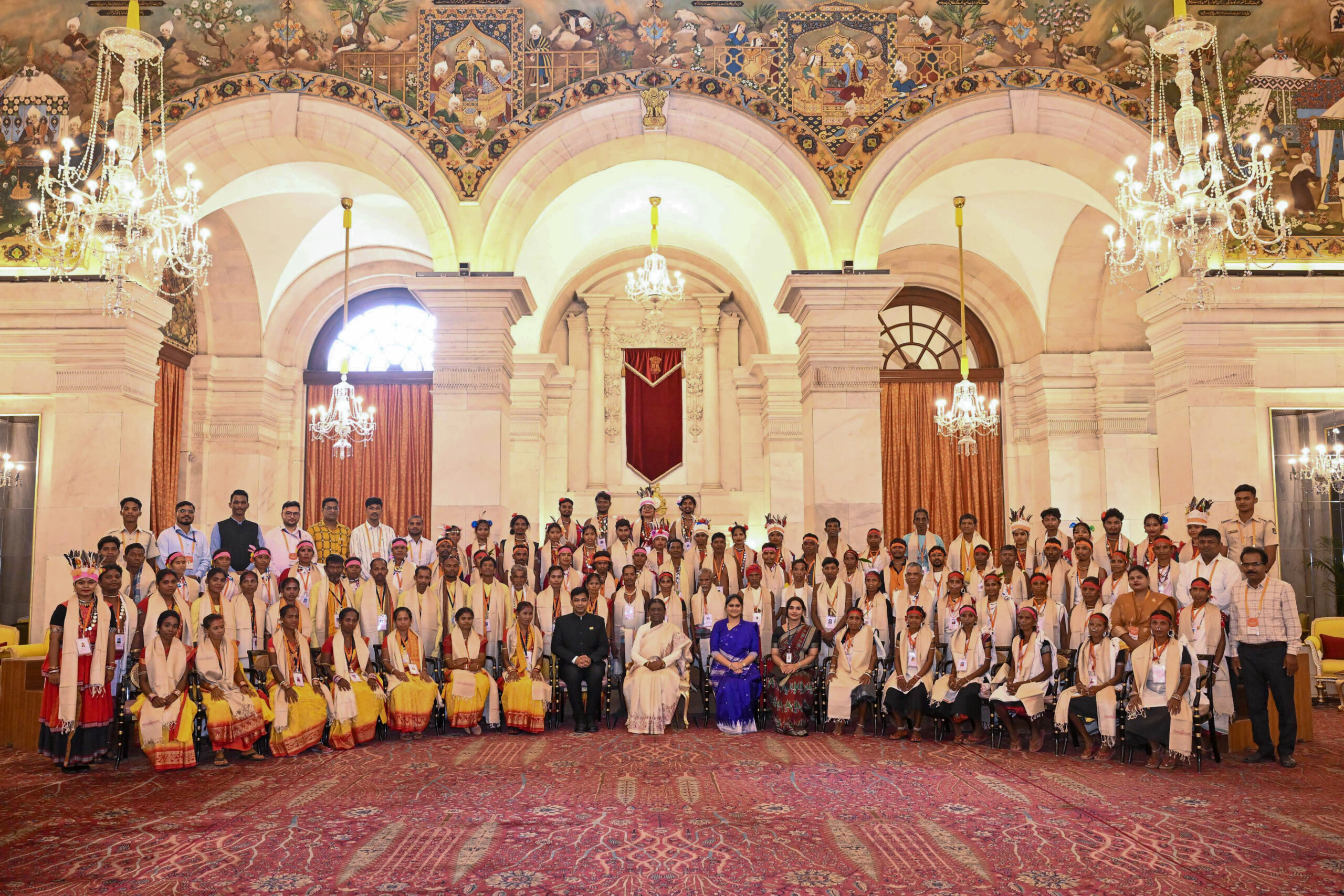 New Delhi: President Droupadi Murmu interacts with a group of artists from Ganjam and Gajapati districts of Odisha at Rashtrapati Bhavan in New Delhi on Tuesday, September 1, 2026. (Photo: IANS/X/@rashtrapatibhvn)