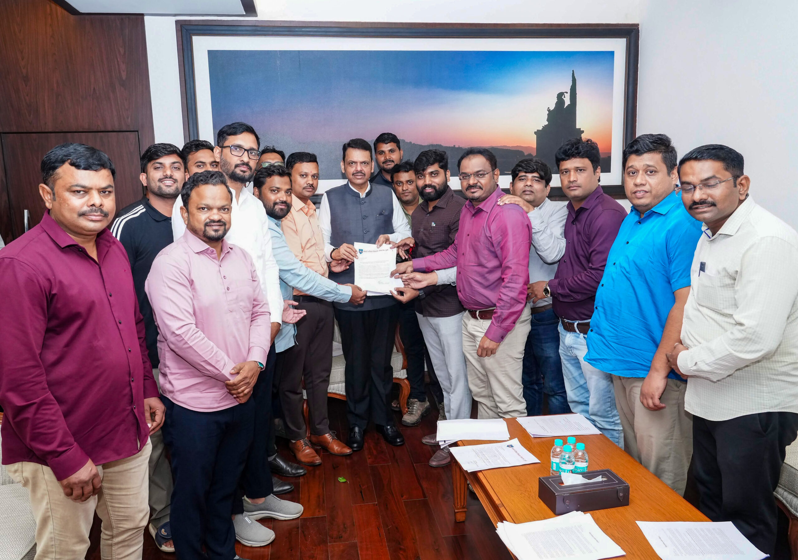 Mumbai: Maharashtra Chief Minister Devendra Fadnavis meets a delegation of competitive examination teachers and students regarding the MPSC examination process in Mumbai, on Sunday, September 6, 2026. (Photo: IANS/X/@CMOMaharashtra)