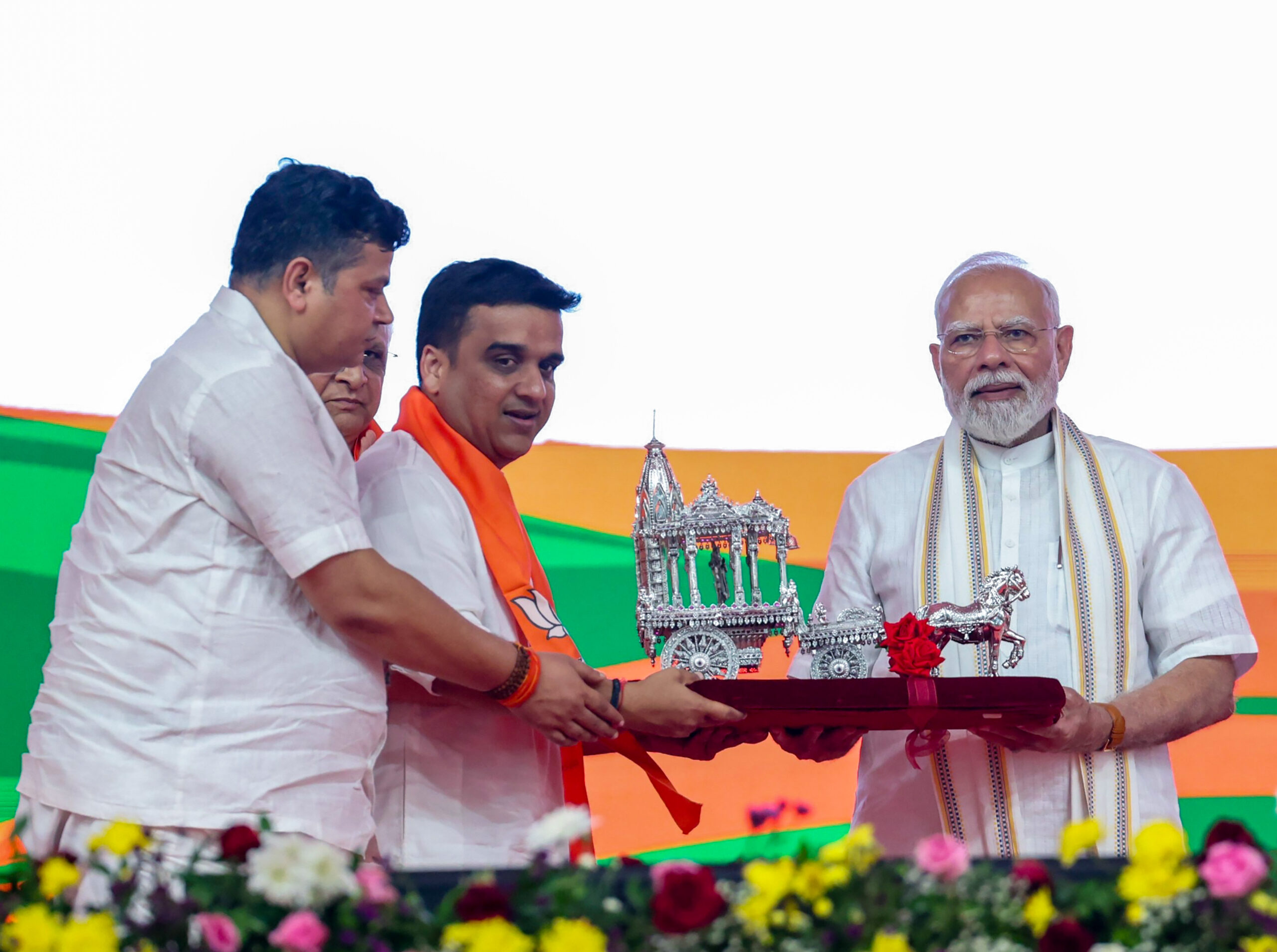 PM Modi Participates in a programme in Navsari #Gallery PM Modi Participates in a programme in Navsari #Gallery