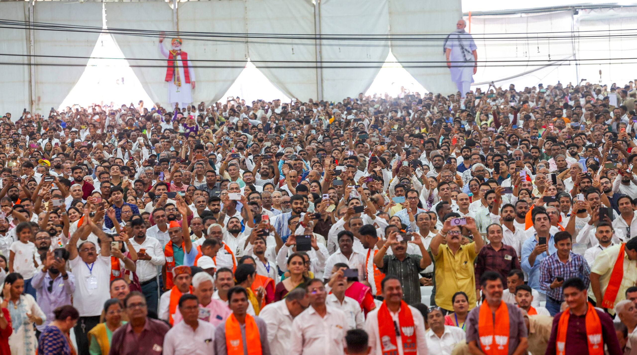 PM Modi Participates in a programme in Navsari #Gallery PM Modi Participates in a programme in Navsari #Gallery