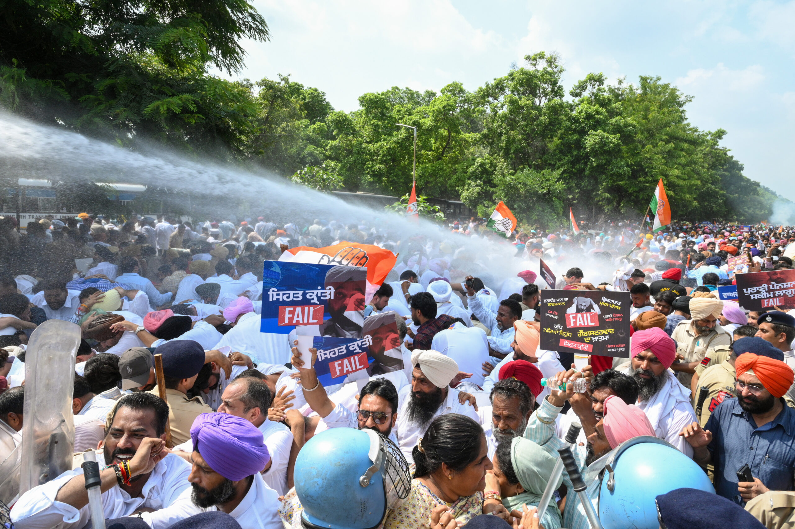 Congress workers protest in Chandigarh #Gallery Congress workers protest in Chandigarh #Gallery