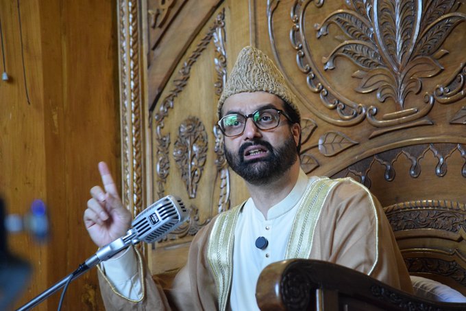 Revisit policy of banning organisations in J&K, Mirwaiz Umar Farooq urges Centre Revisit policy of banning organisations in J&K, Mirwaiz Umar Farooq urges Centre
