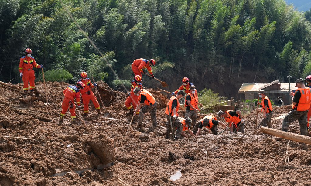 12 confirmed dead in mudslide-hit village in east China's Jiangxi 12 confirmed dead in mudslide-hit village in east China's Jiangxi