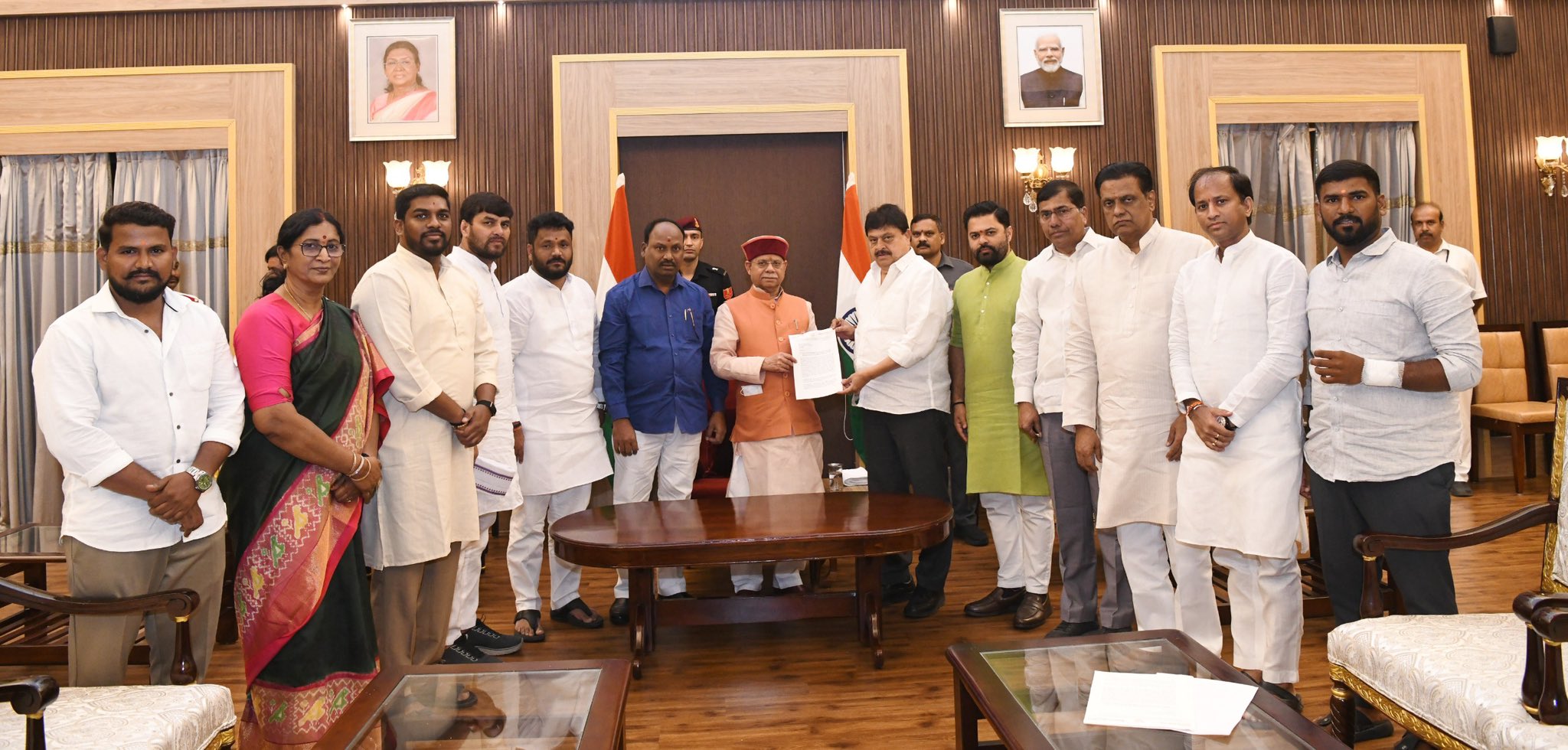 Telangana BJP seeks Governor’s intervention in fee reimbursement dues Telangana BJP seeks Governor’s intervention in fee reimbursement dues