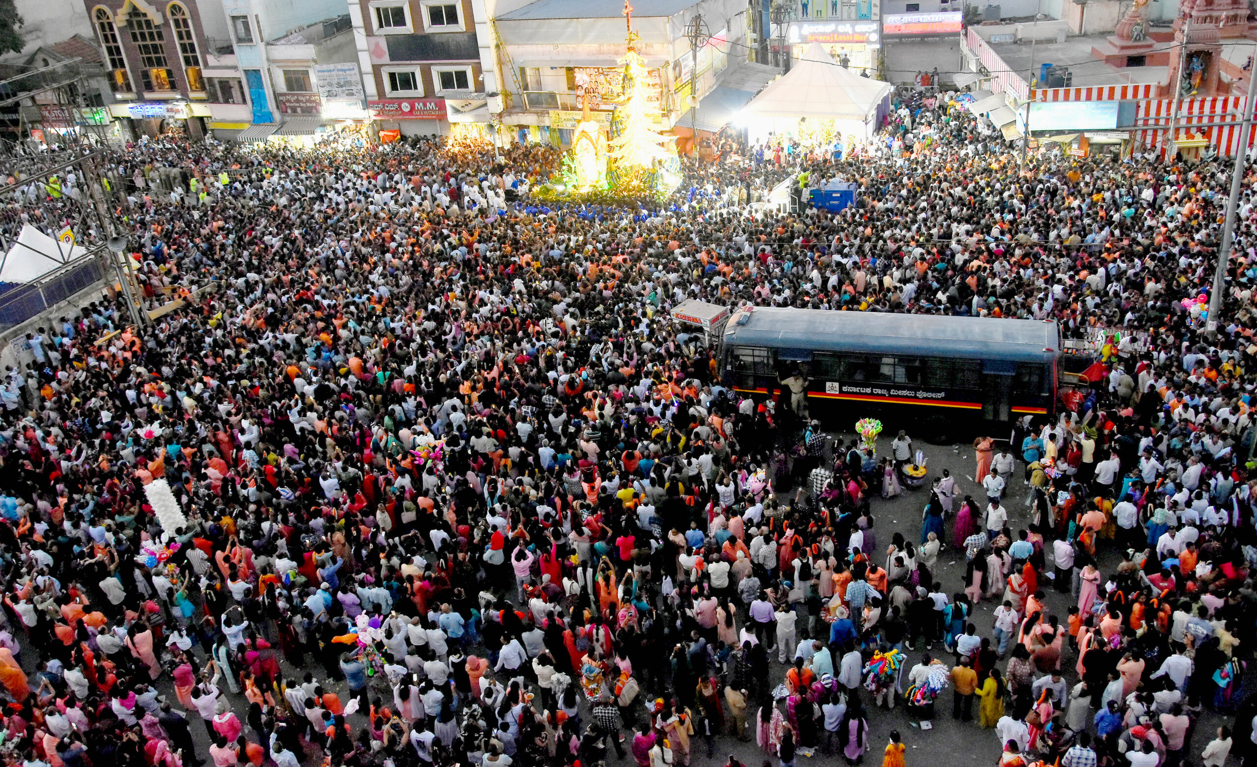 Bengaluru: St Mary’s Annual Feast Chariot Procession #Gallery Bengaluru: St Mary’s Annual Feast Chariot Procession #Gallery
