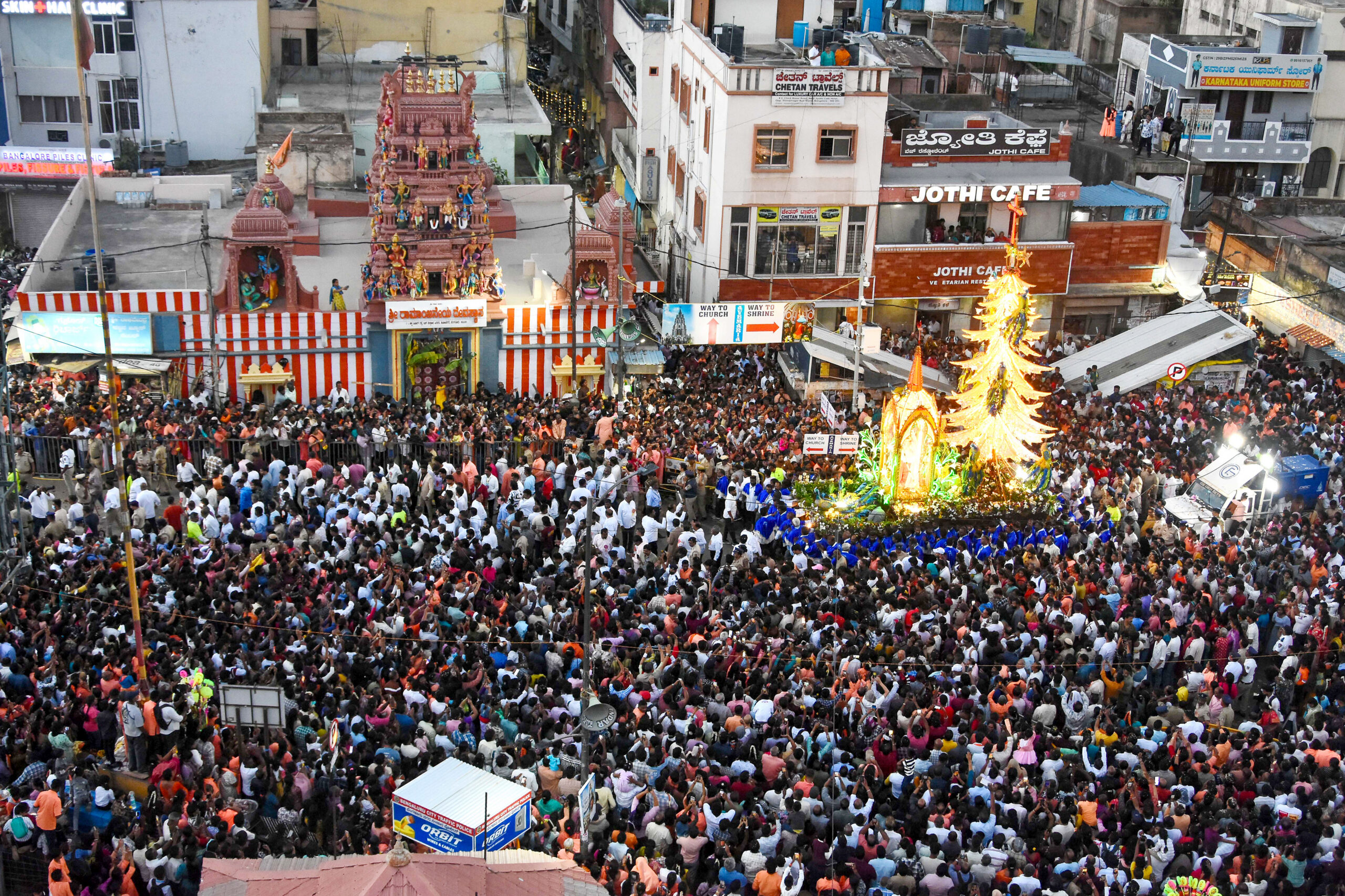 Bengaluru: St Mary’s Annual Feast Chariot Procession #Gallery Bengaluru: St Mary’s Annual Feast Chariot Procession #Gallery