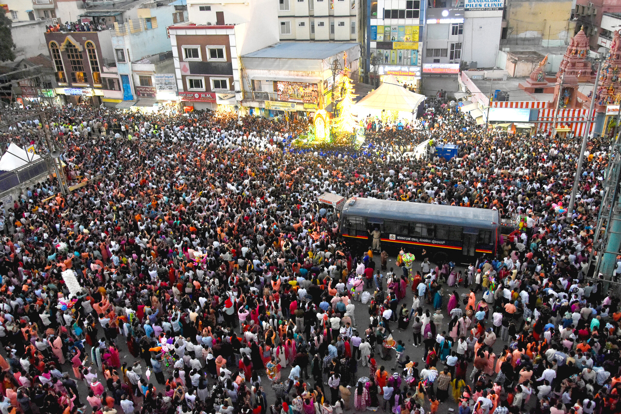 Bengaluru: St Mary’s Annual Feast Chariot Procession #Gallery Bengaluru: St Mary’s Annual Feast Chariot Procession #Gallery