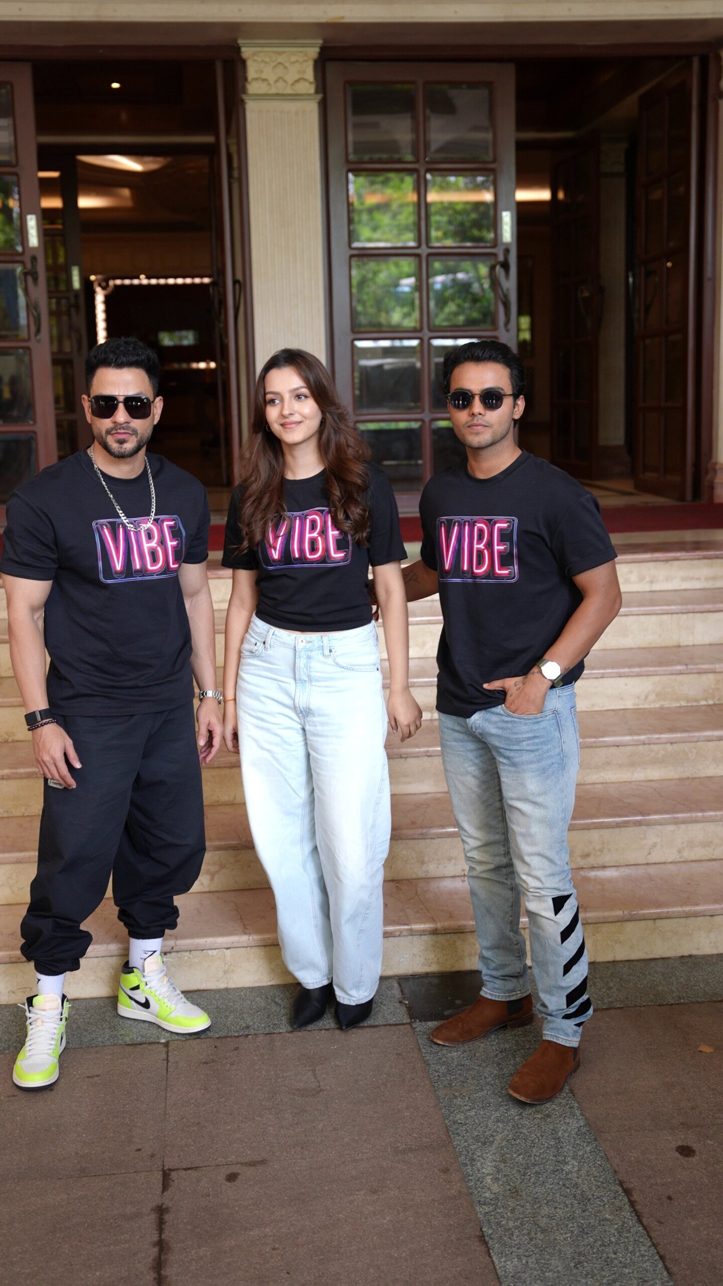 Kunal Khemu, Sparsh Shrivastava, And Vanshika Dhir Spotted Promoting Their Upcoming Film Vibe – Gallery