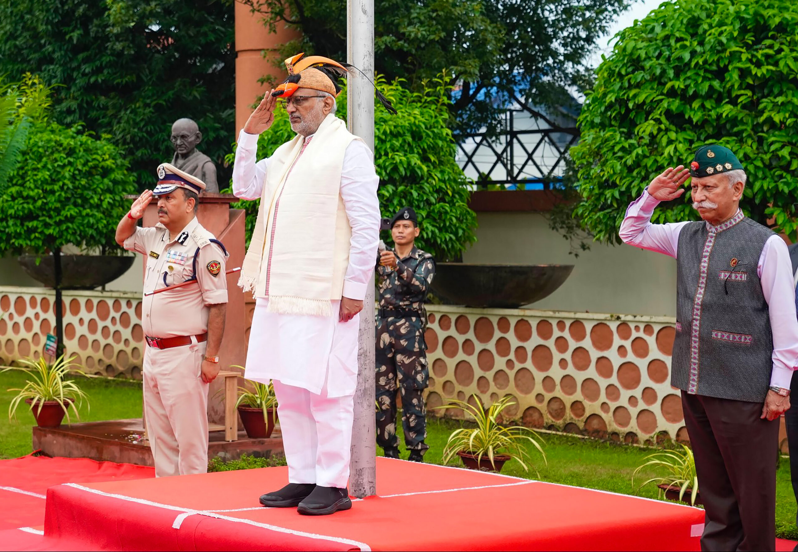 Itanagar: Vice President visits Arunachal Assembly #Gallery Itanagar: Vice President visits Arunachal Assembly #Gallery