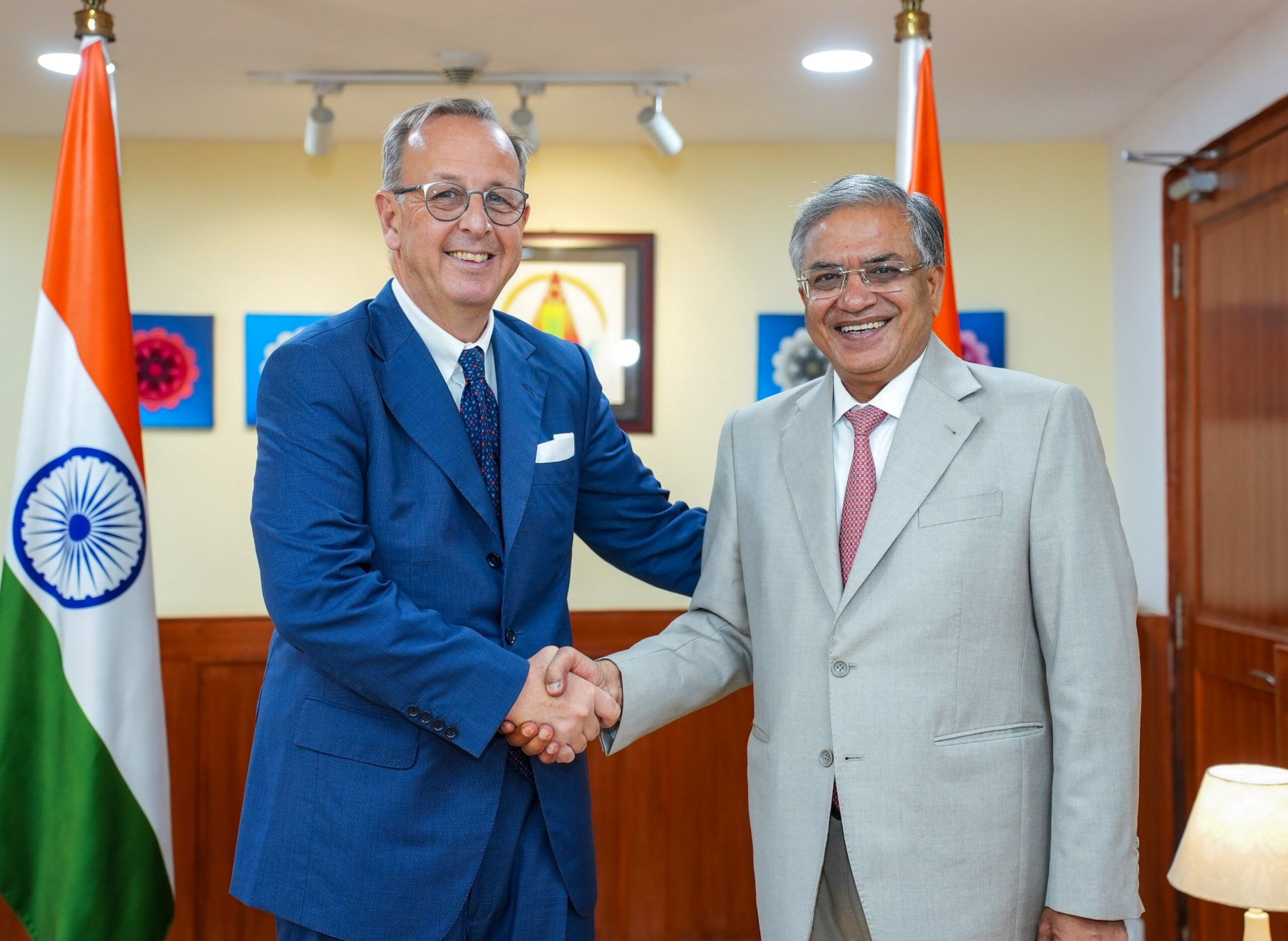 New Delhi: CEC Gyanesh Kumar Meets Italian Ambassador #Gallery New Delhi: CEC Gyanesh Kumar Meets Italian Ambassador #Gallery