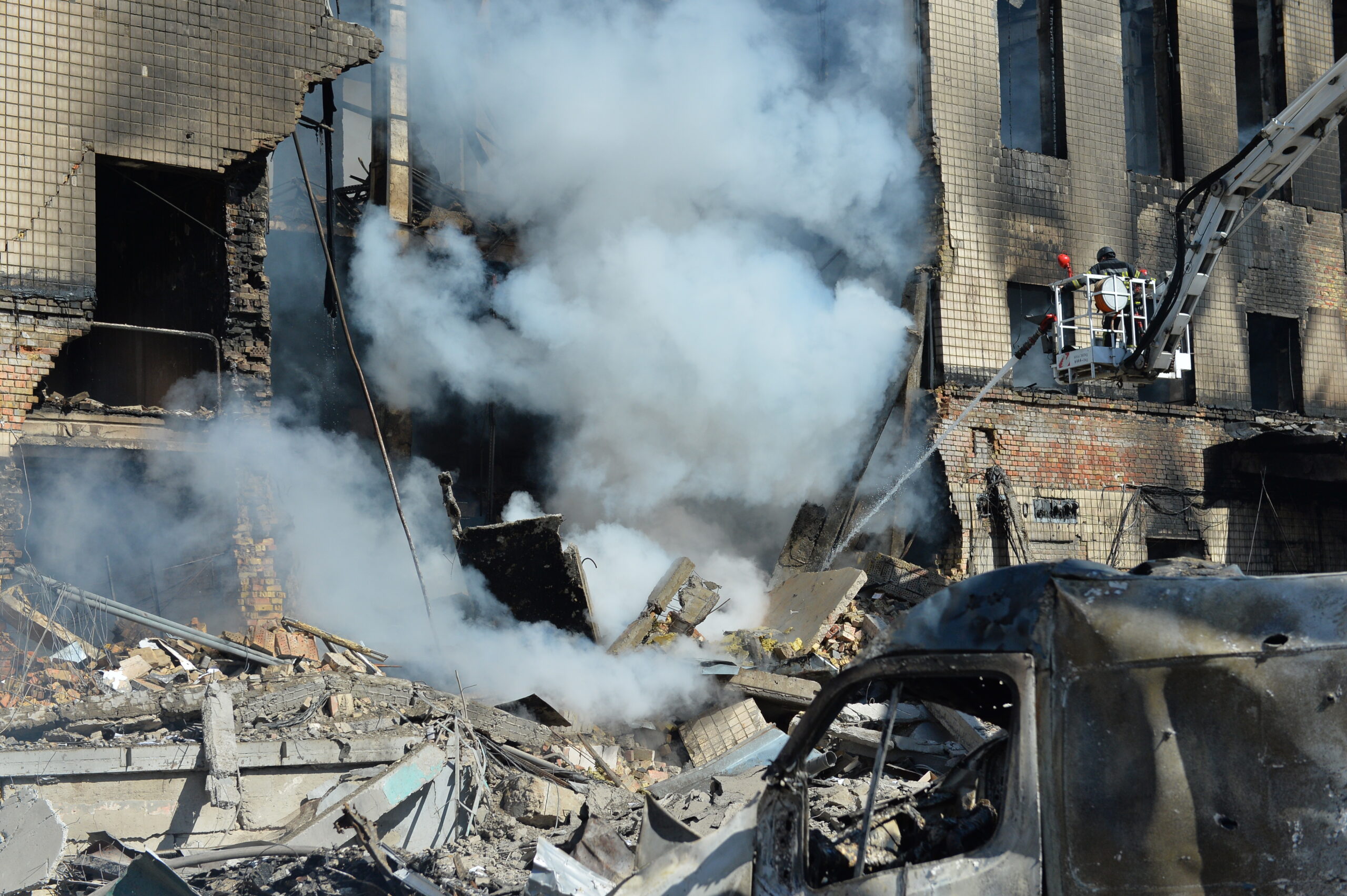 Kyiv: Aftermath of Russian Strikes #Gallery Kyiv: Aftermath of Russian Strikes #Gallery