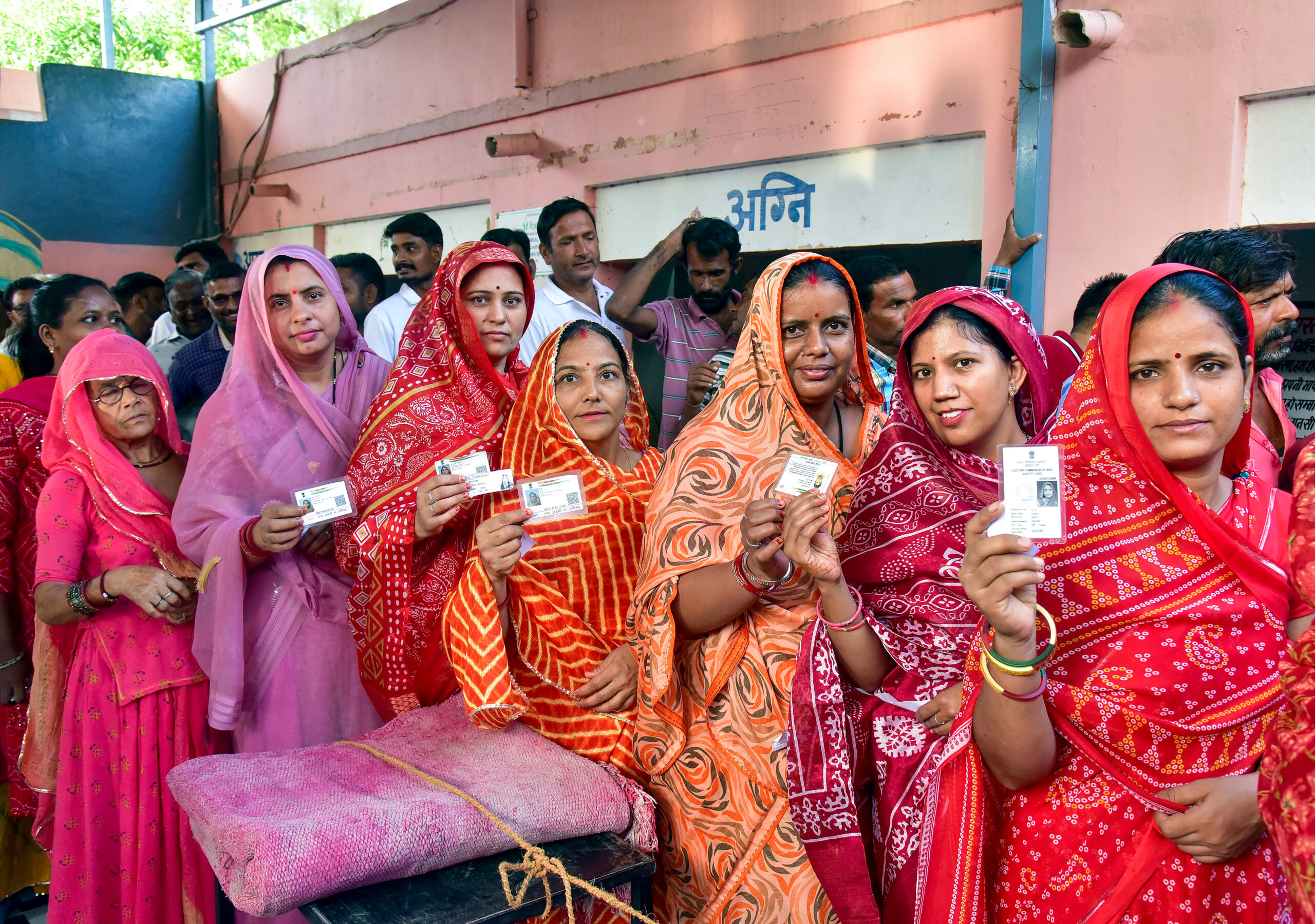 Bikaner: Voting underway in local body elections #Gallery Bikaner: Voting underway in local body elections #Gallery