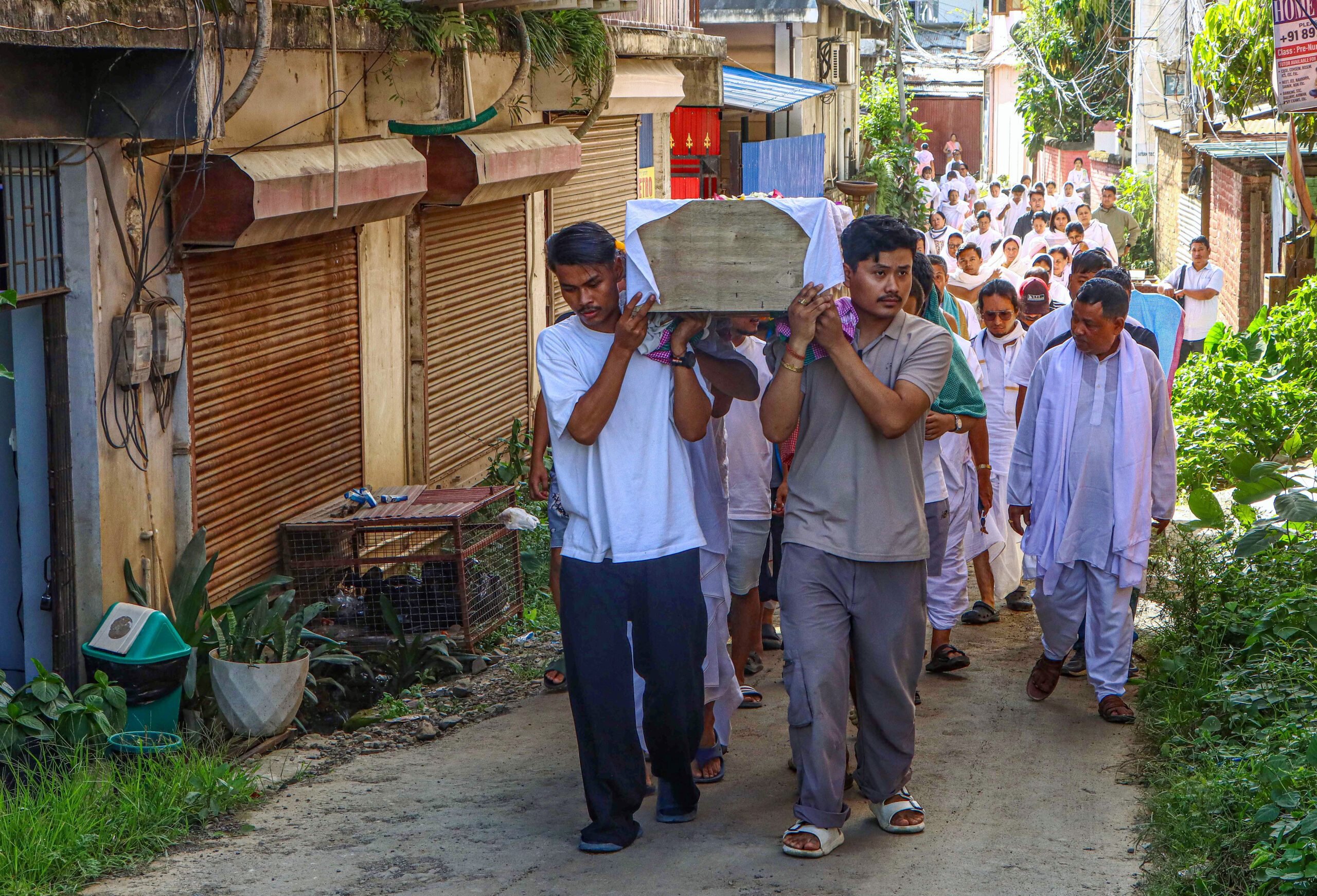 Imphal: Mortal remains of musician brought home #Gallery Imphal: Mortal remains of musician brought home #Gallery