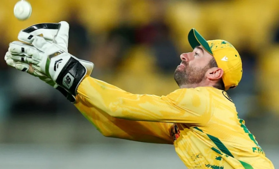 ICC Rankings: Esterhuizen, Pretorius make big gains after tri-series heroics ICC Rankings: Esterhuizen, Pretorius make big gains after tri-series heroics