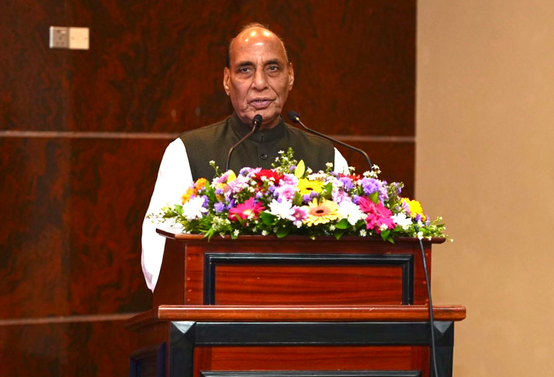 Colombo: Rajnath Singh Addresses Sri Lankan Defence Force Commanders #Gallery Colombo: Rajnath Singh Addresses Sri Lankan Defence Force Commanders #Gallery