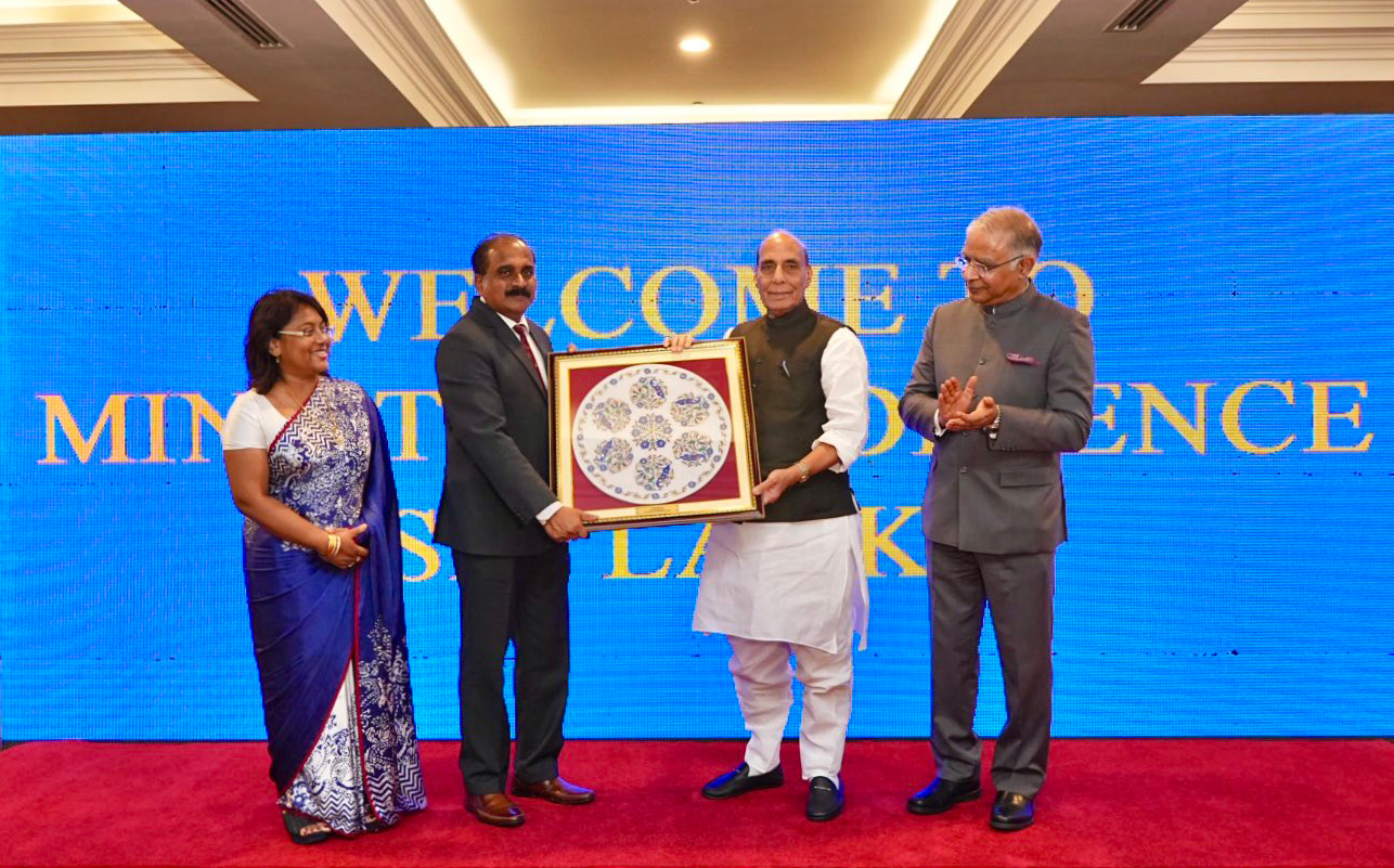 Colombo: Rajnath Singh Addresses Sri Lankan Defence Force Commanders #Gallery Colombo: Rajnath Singh Addresses Sri Lankan Defence Force Commanders #Gallery