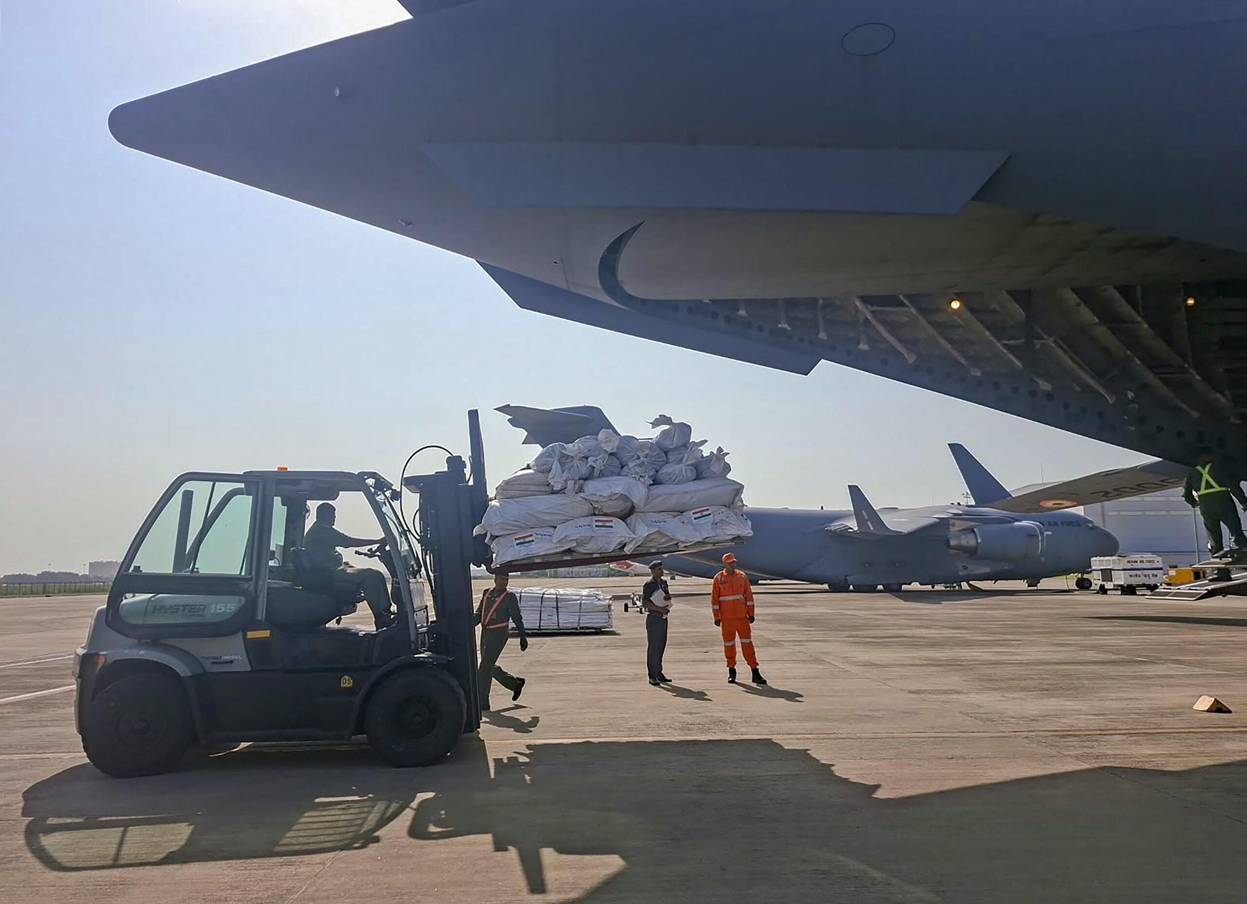 New Delhi: IAF aircraft carries relief supplies to Nepal #Gallery New Delhi: IAF aircraft carries relief supplies to Nepal #Gallery