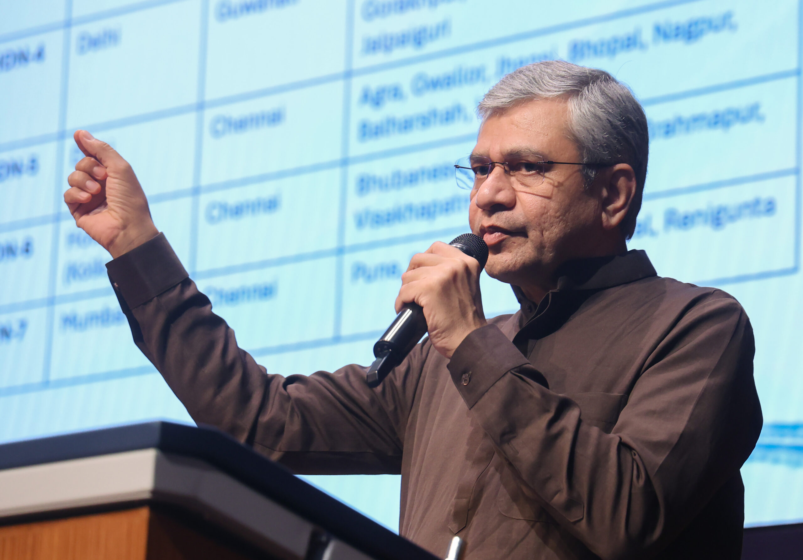 New Delhi: Ashwini Vaishnaw addresses press conference #Gallery New Delhi: Ashwini Vaishnaw addresses press conference #Gallery