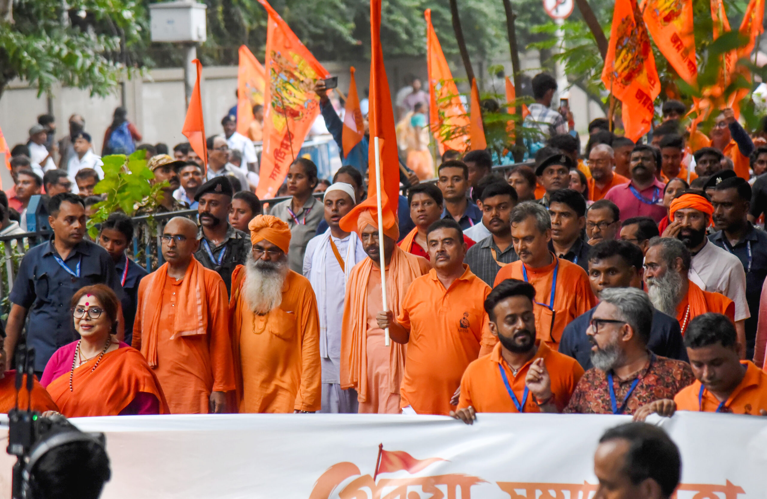 Kolkata: CM Suvendu Adhikari participates in the 'Gerua Samman Yatra' #Gallery Kolkata: CM Suvendu Adhikari participates in the 'Gerua Samman Yatra' #Gallery