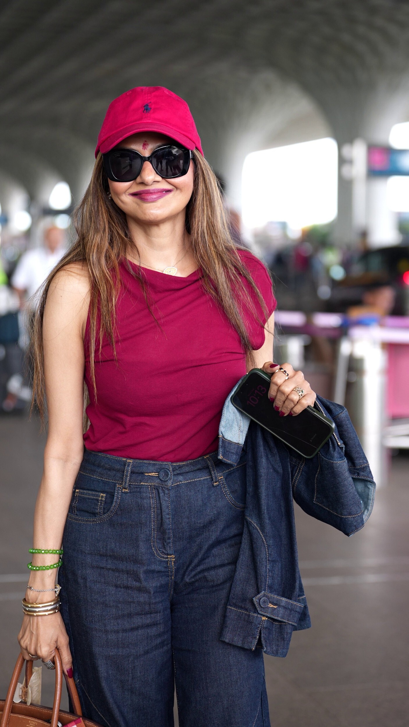 Madhoo Shah And Harshaali Malhotra Spotted At Airport In Mumbai - Gallery Madhoo Shah And Harshaali Malhotra Spotted At Airport In Mumbai - Gallery