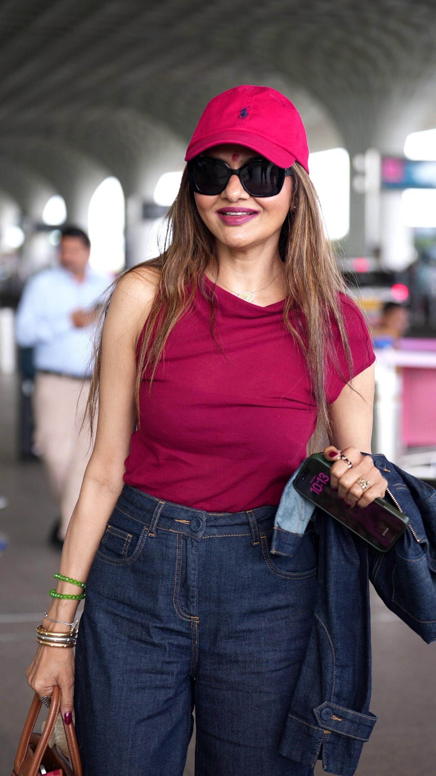 Madhoo Shah And Harshaali Malhotra Spotted At Airport In Mumbai - Gallery Madhoo Shah And Harshaali Malhotra Spotted At Airport In Mumbai - Gallery