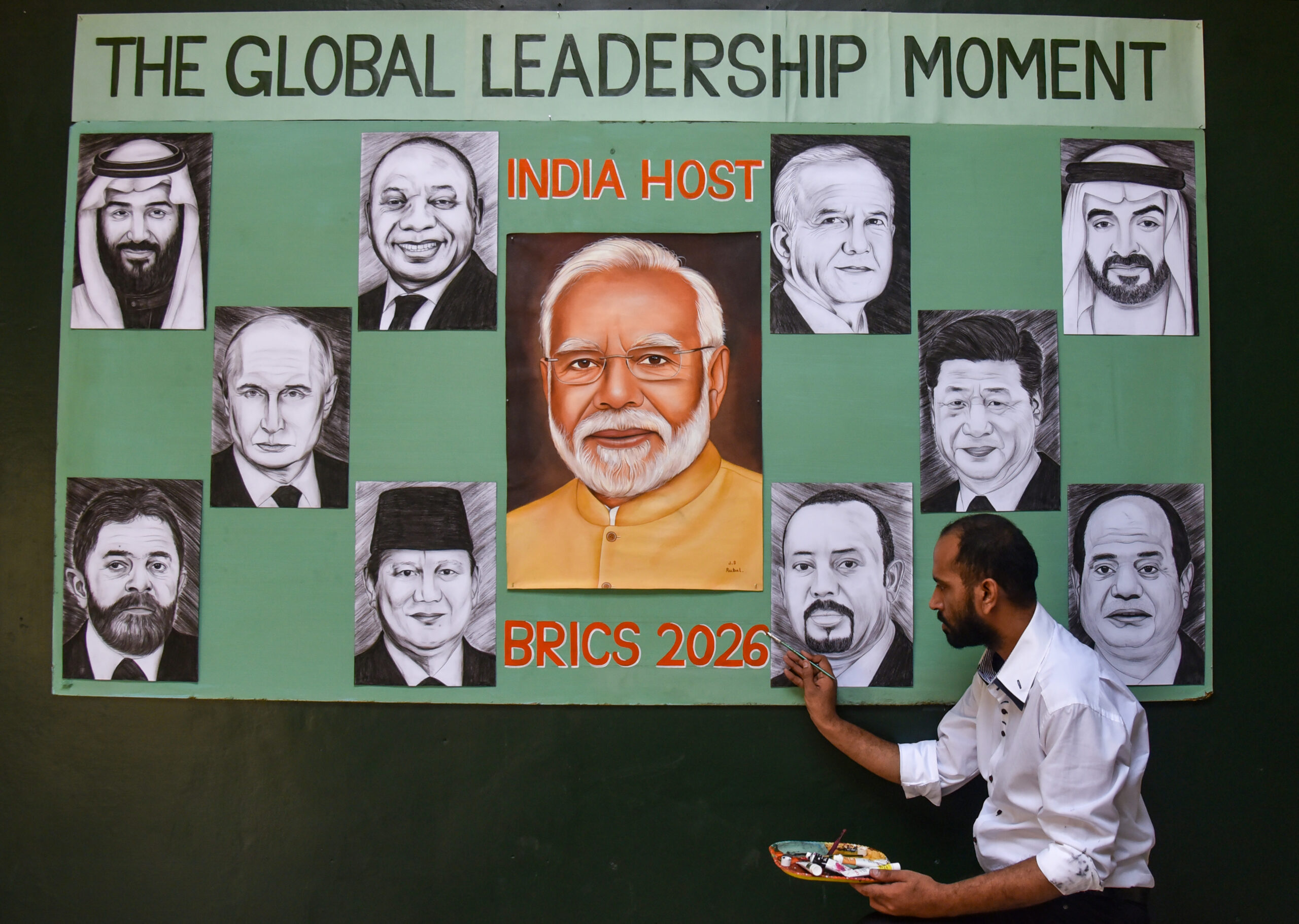 Amritsar: Artist paints BRICS leaders #Gallery Amritsar: Artist paints BRICS leaders #Gallery