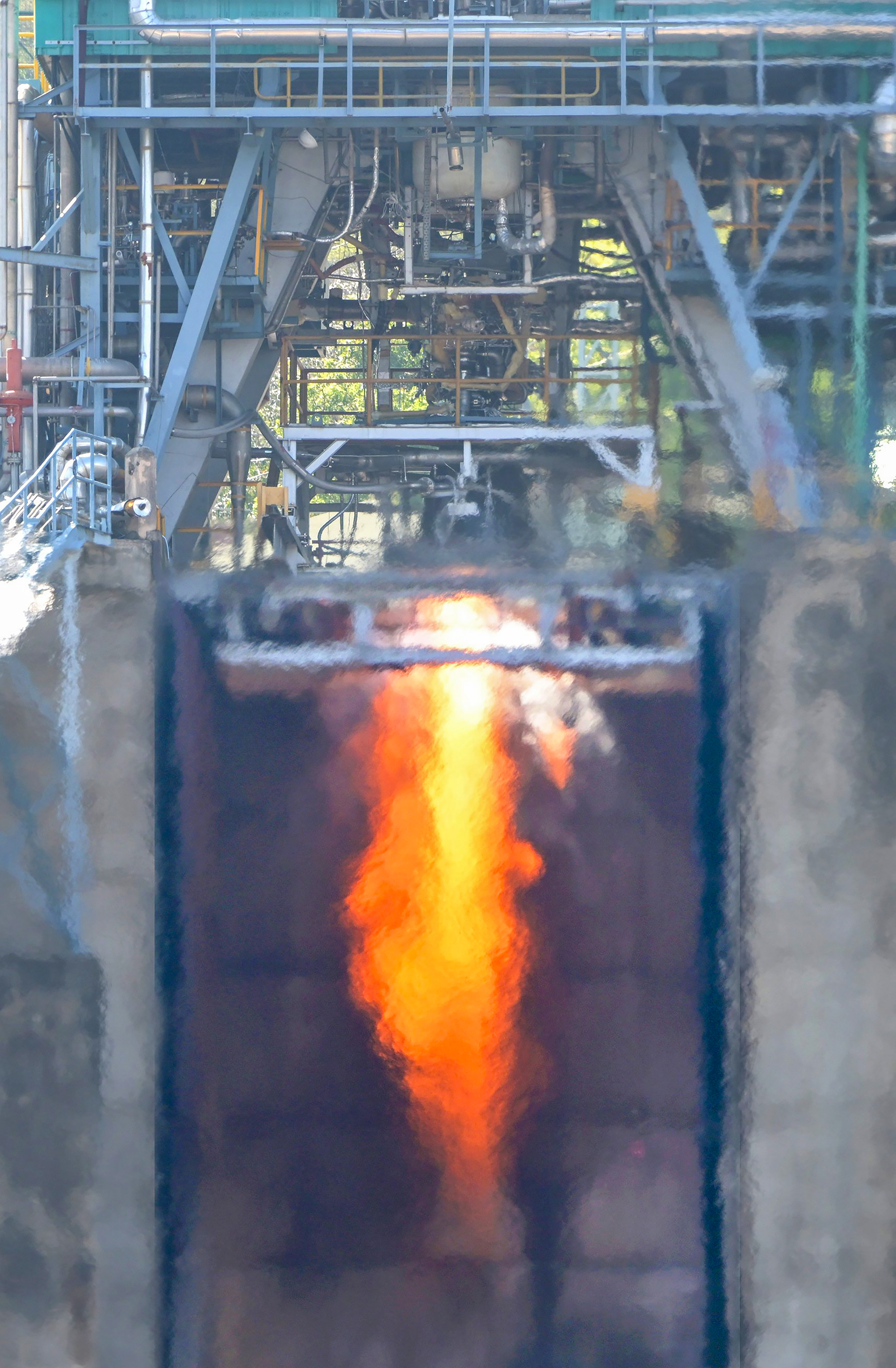 Mahendragiri: ISRO successfully conducts a flight acceptance hot test of the CE20 cryogenic engine earmarked for the C32 upper stage of the upcoming LVM3 mission at an uprated thrust of 220 kN at ISRO Propulsion Complex in Mahendragiri, Tamil Nadu, on Wednesday, September 9, 2026. (Photo: IANS/X/@isro)