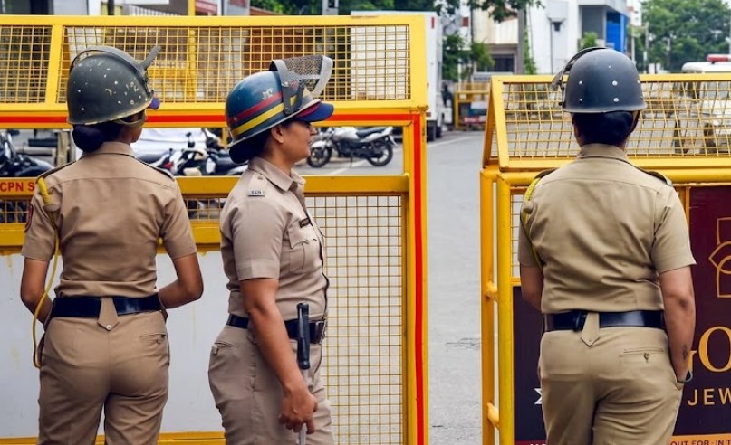 Pune group seeks action against trolls targeting woman who complained against influencer Santosh Pandit Pune group seeks action against trolls targeting woman who complained against influencer Santosh Pandit