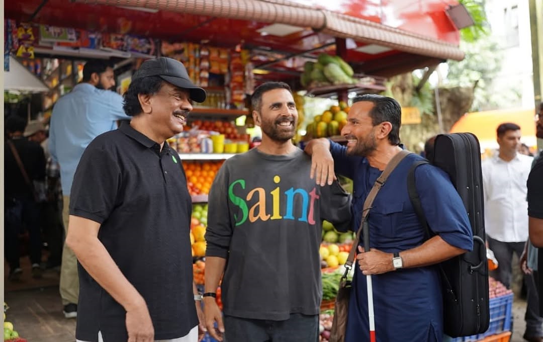 Saif Ali Khan recalls Akshay Kumar's hilarious prank on him on the sets of 'Haiwaan' Saif Ali Khan recalls Akshay Kumar's hilarious prank on him on the sets of 'Haiwaan'