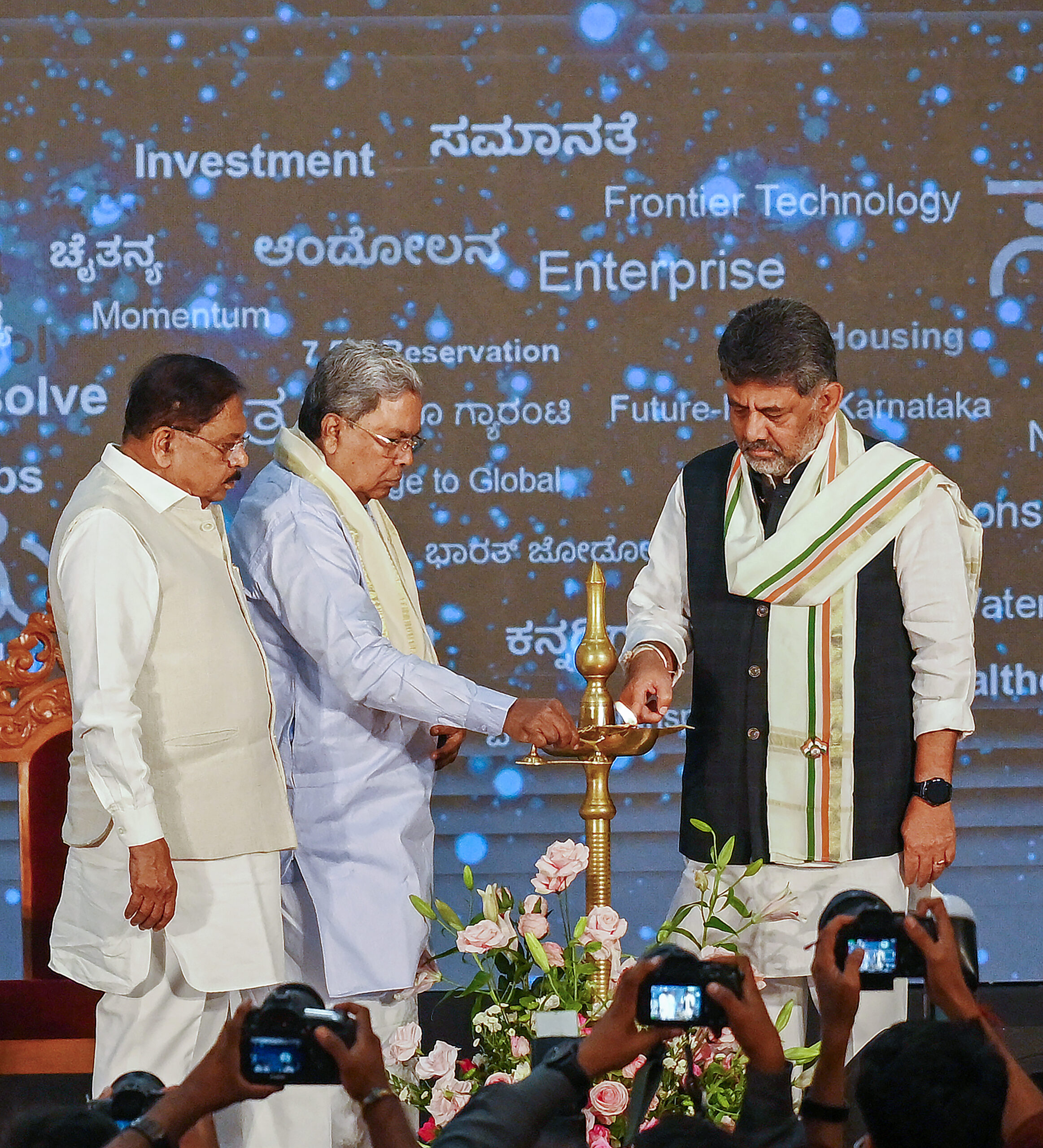 Bengaluru: Karnataka Government Marks 100 Days #Gallery Bengaluru: Karnataka Government Marks 100 Days #Gallery