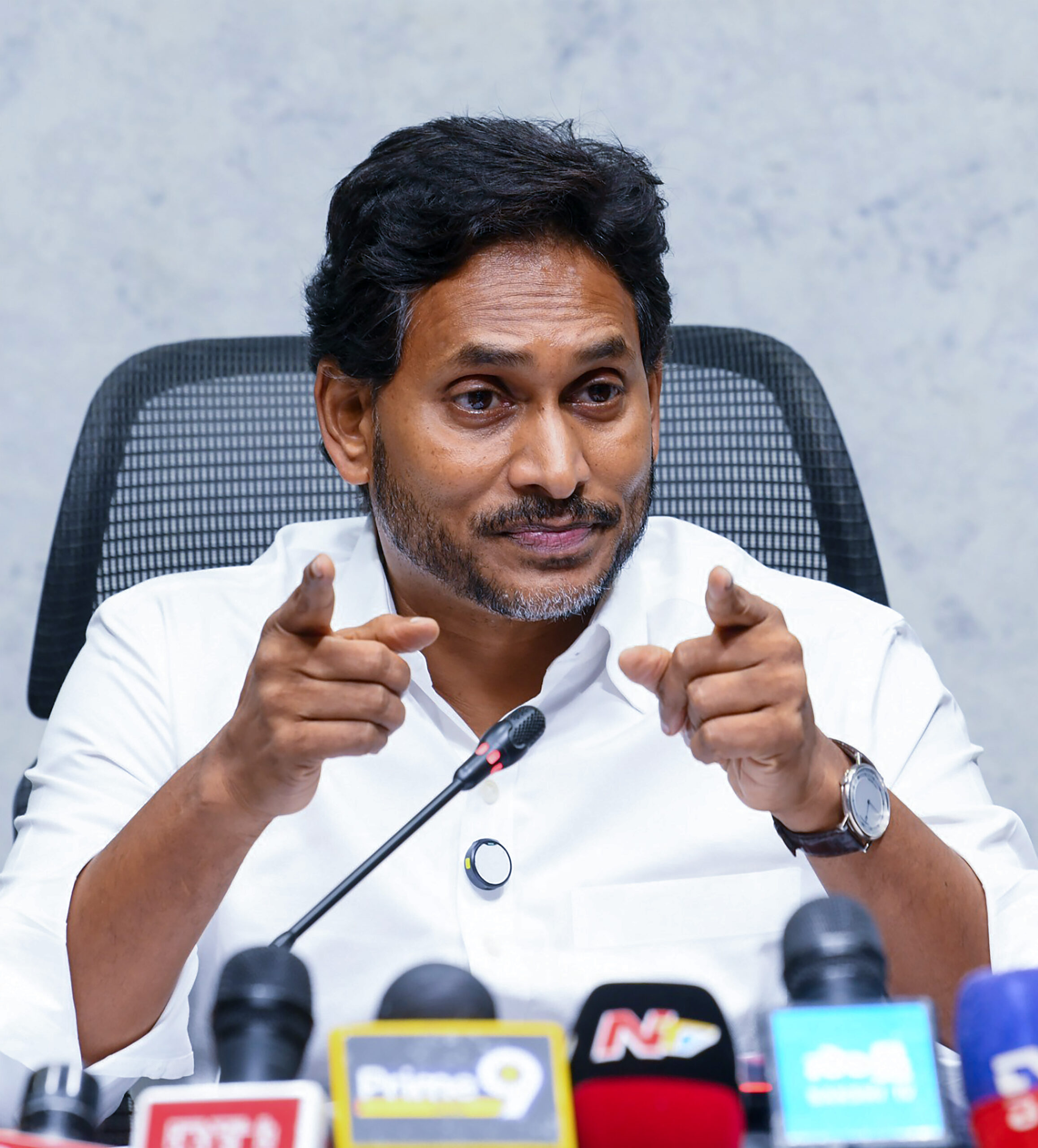 Tadepalli: YS Jagan Mohan Reddy addresses media #Gallery Tadepalli: YS Jagan Mohan Reddy addresses media #Gallery