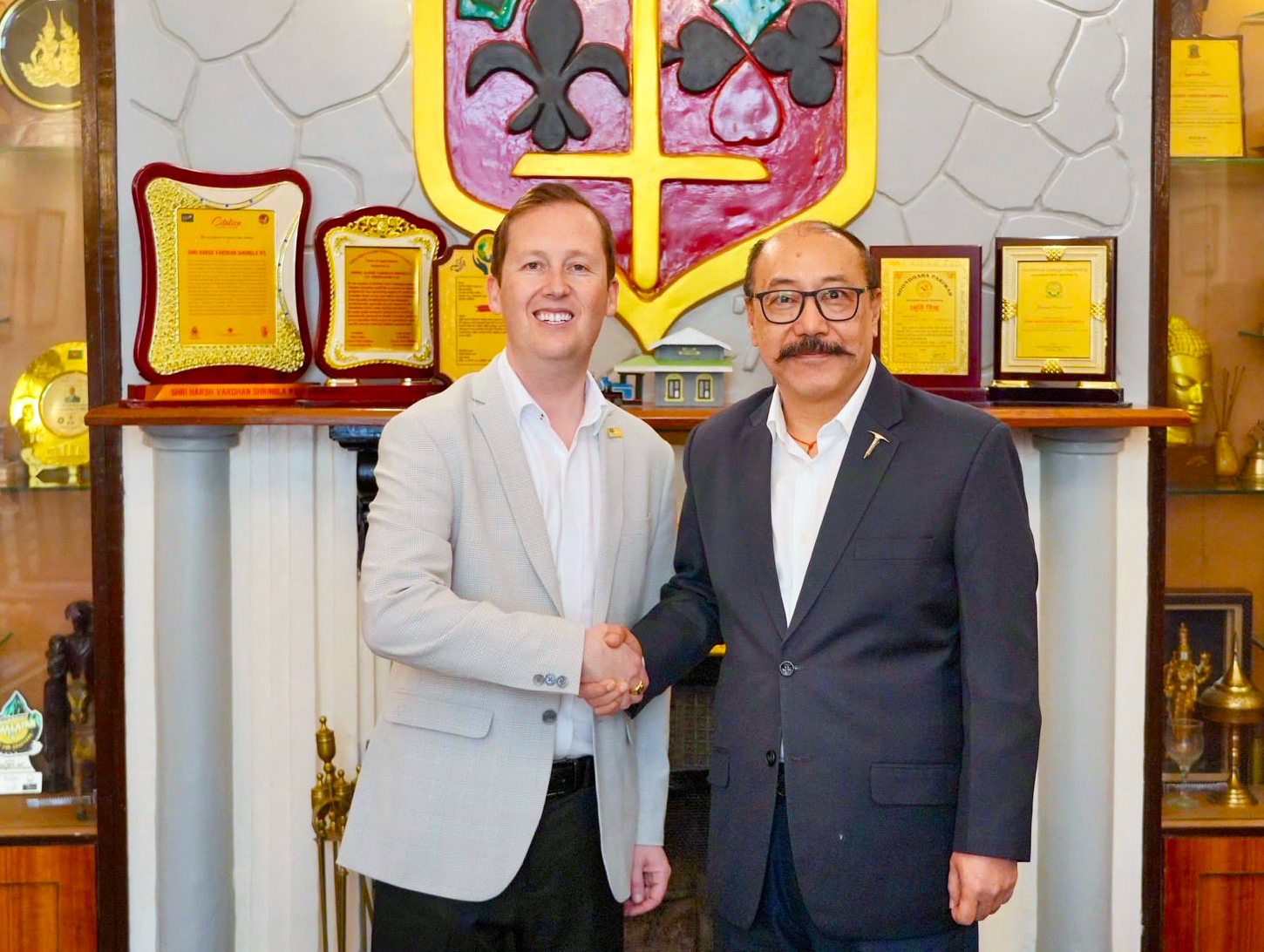 Darjeeling: Harsh V. Shringla Welcomes US Ambassador Sergio Gor #Gallery Darjeeling: Harsh V. Shringla Welcomes US Ambassador Sergio Gor #Gallery