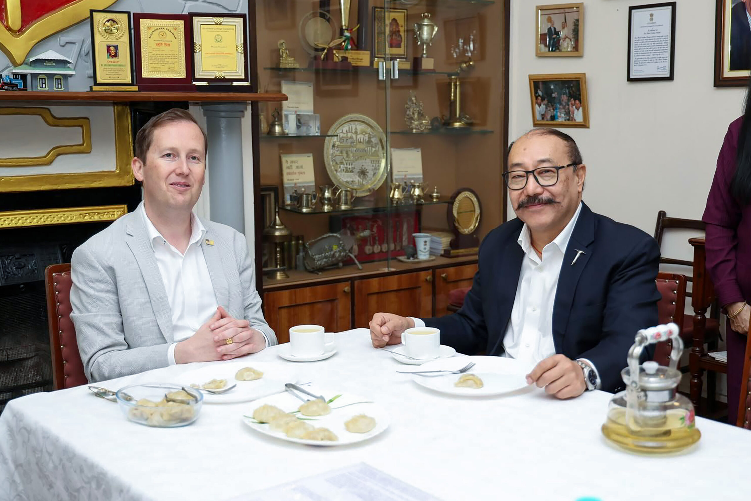 Darjeeling: Harsh V. Shringla Welcomes US Ambassador Sergio Gor #Gallery Darjeeling: Harsh V. Shringla Welcomes US Ambassador Sergio Gor #Gallery