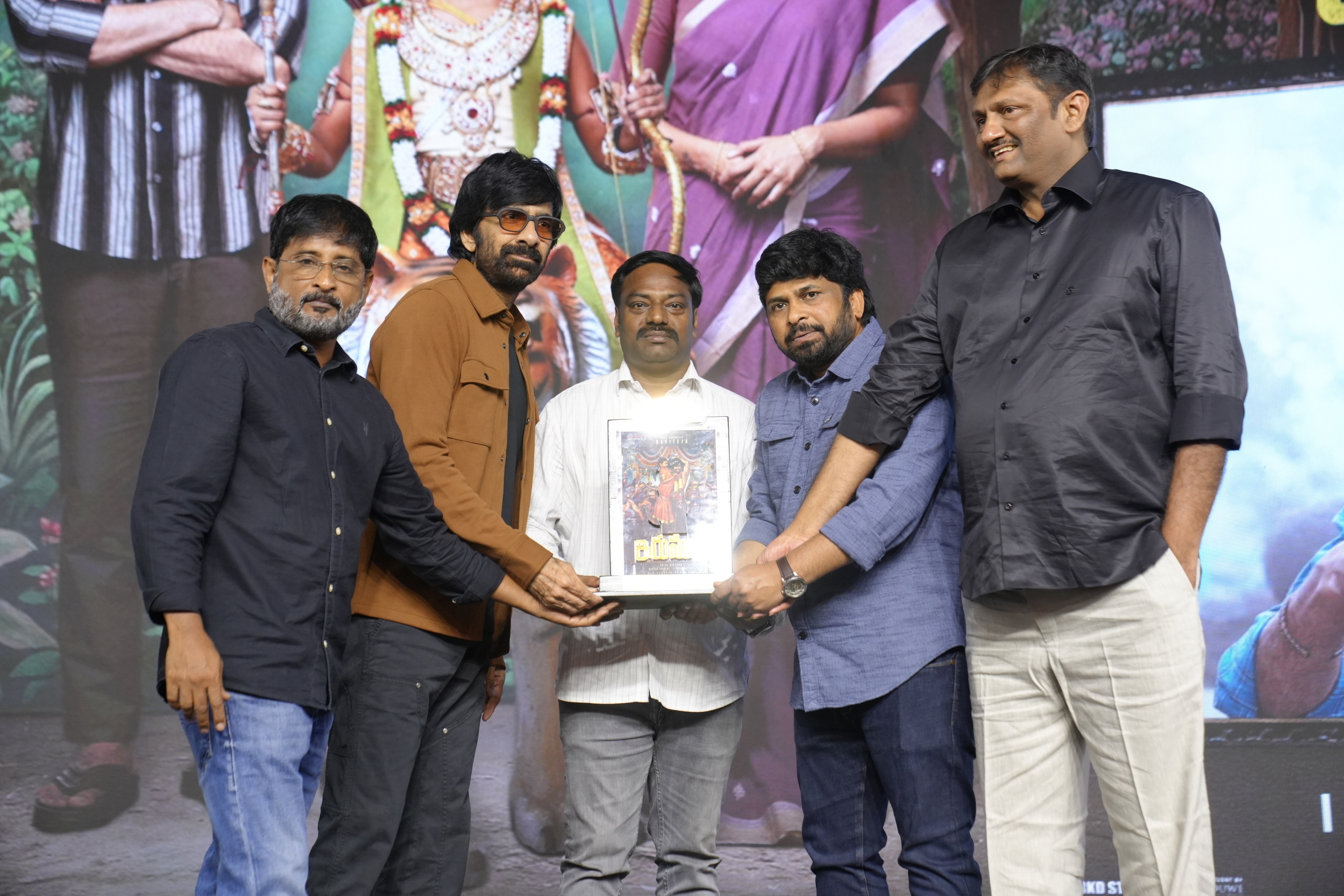 Ravi Teja's Generational Blockbuster Movie IRUMUDI Celebrations - Gallery Ravi Teja's Generational Blockbuster Movie IRUMUDI Celebrations - Gallery