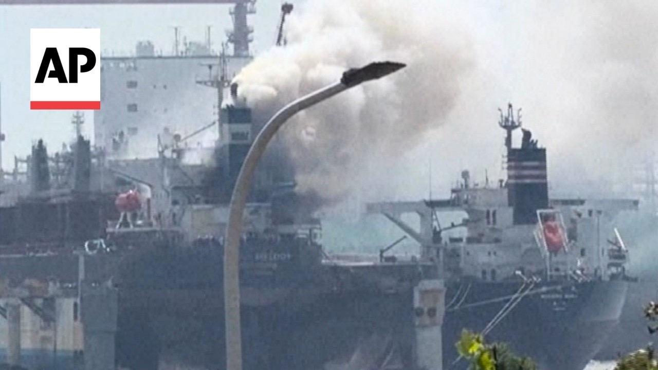 Burning cargo ship seen in eastern China as reports indicate significant casualties (Video) Burning cargo ship seen in eastern China as reports indicate significant casualties (Video)