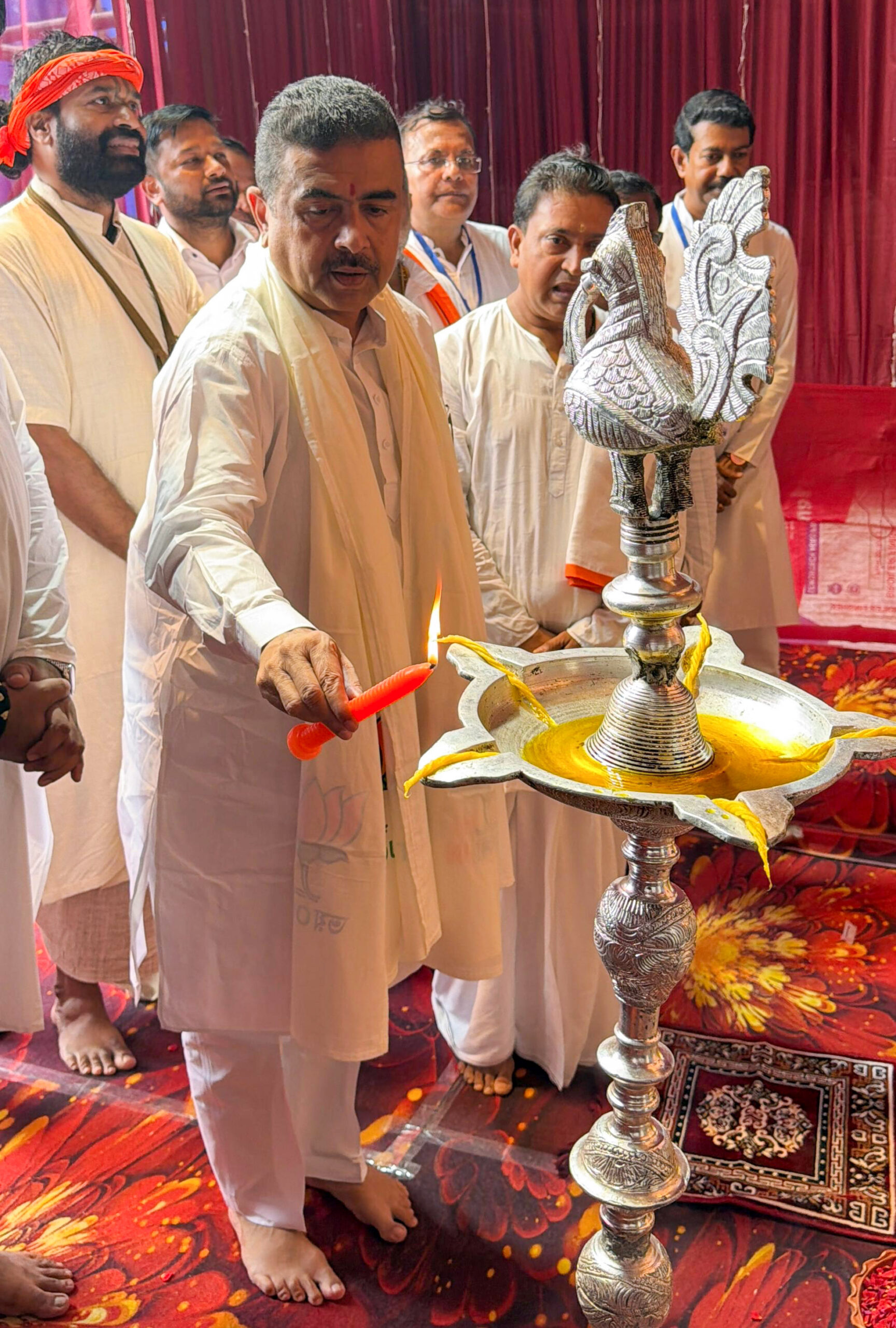 Kolkata: WB CM Suvendu Adhikari inaugurates Ganesh festival - #Gallery Kolkata: WB CM Suvendu Adhikari inaugurates Ganesh festival - #Gallery