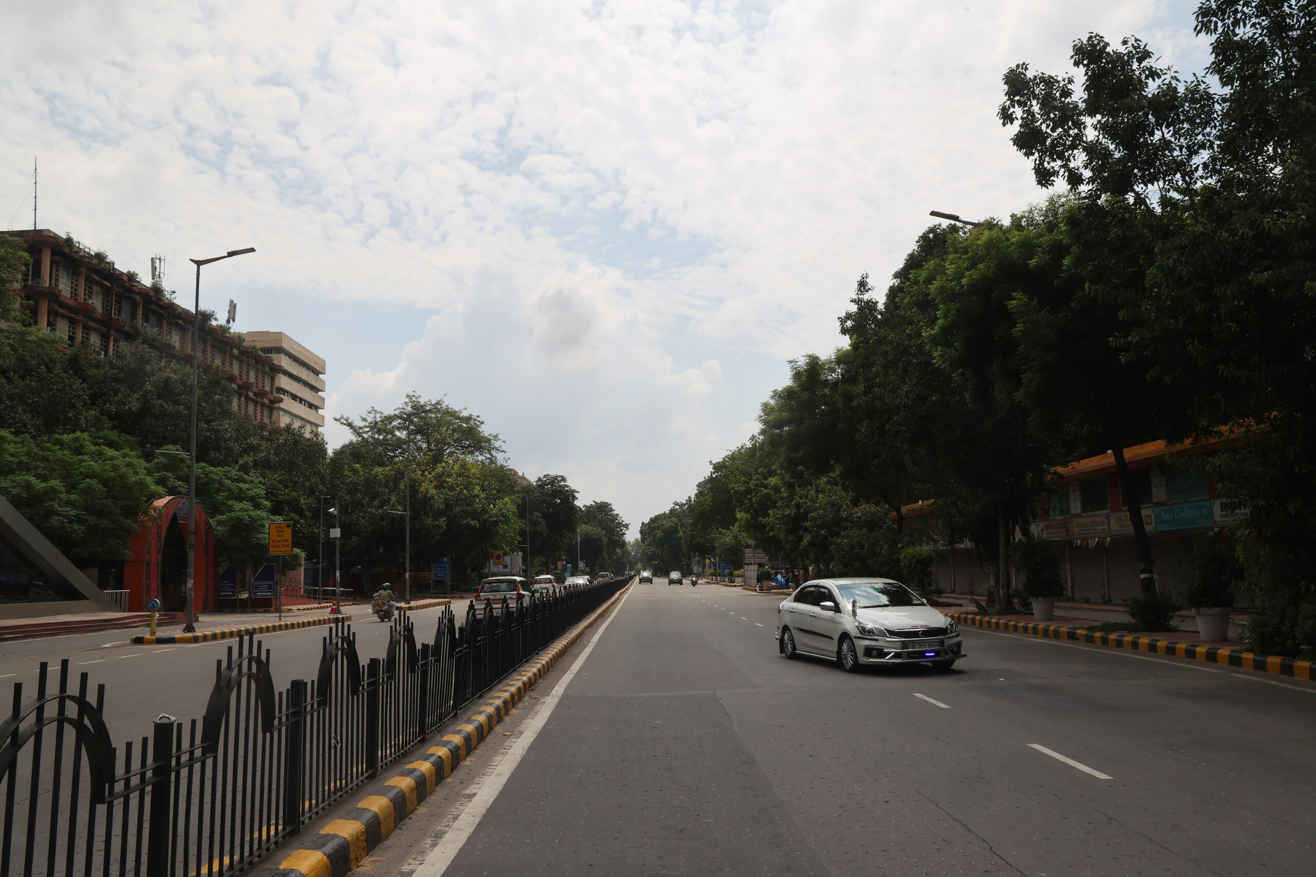 New Delhi: Empty Area Around Connaught Place During BRICS Summit #Gallery New Delhi: Empty Area Around Connaught Place During BRICS Summit #Gallery