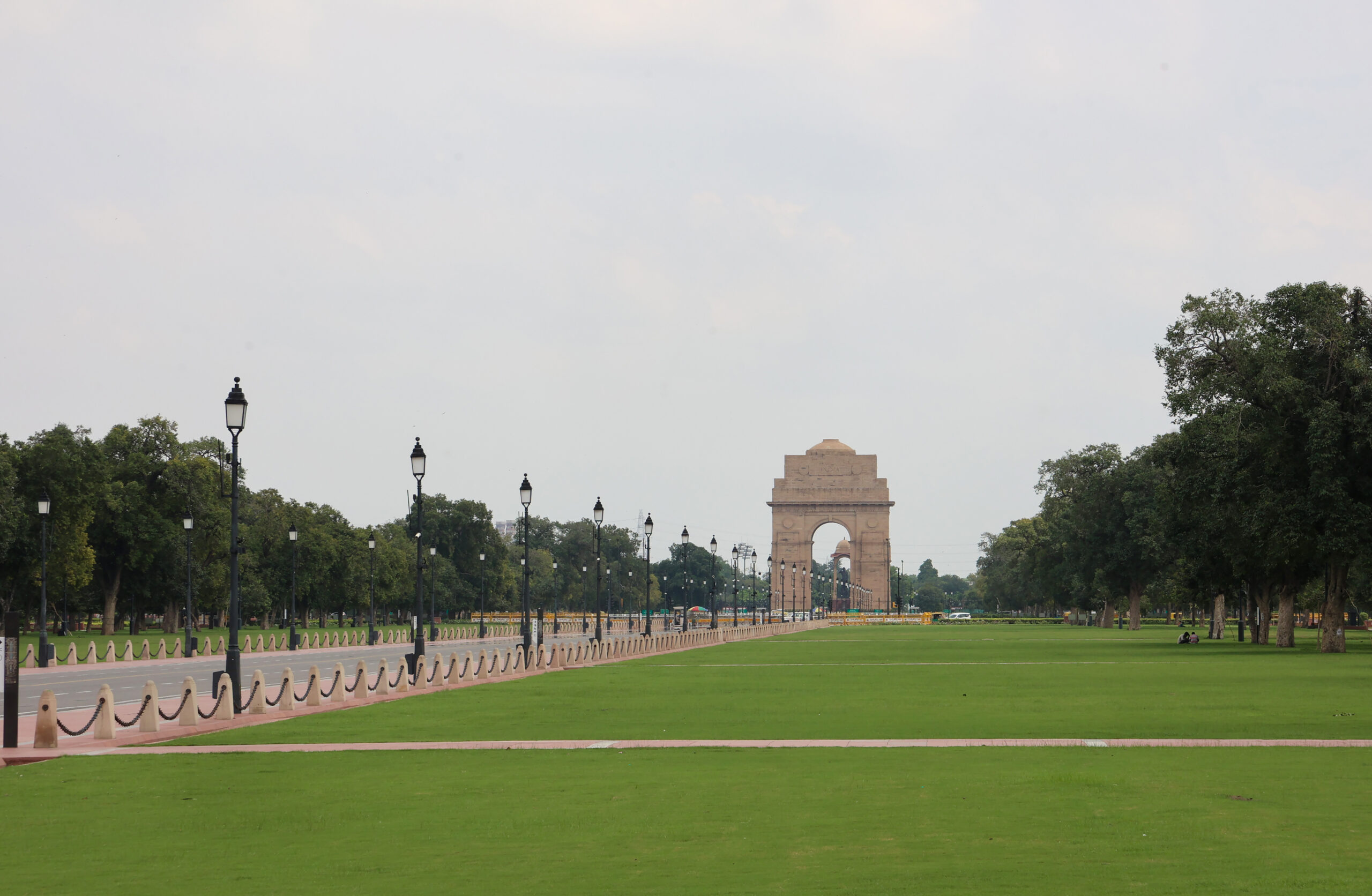 New Delhi: India Gate, Kartavya Path Wear Deserted Look Amid BRICS Summit #Gallery New Delhi: India Gate, Kartavya Path Wear Deserted Look Amid BRICS Summit #Gallery